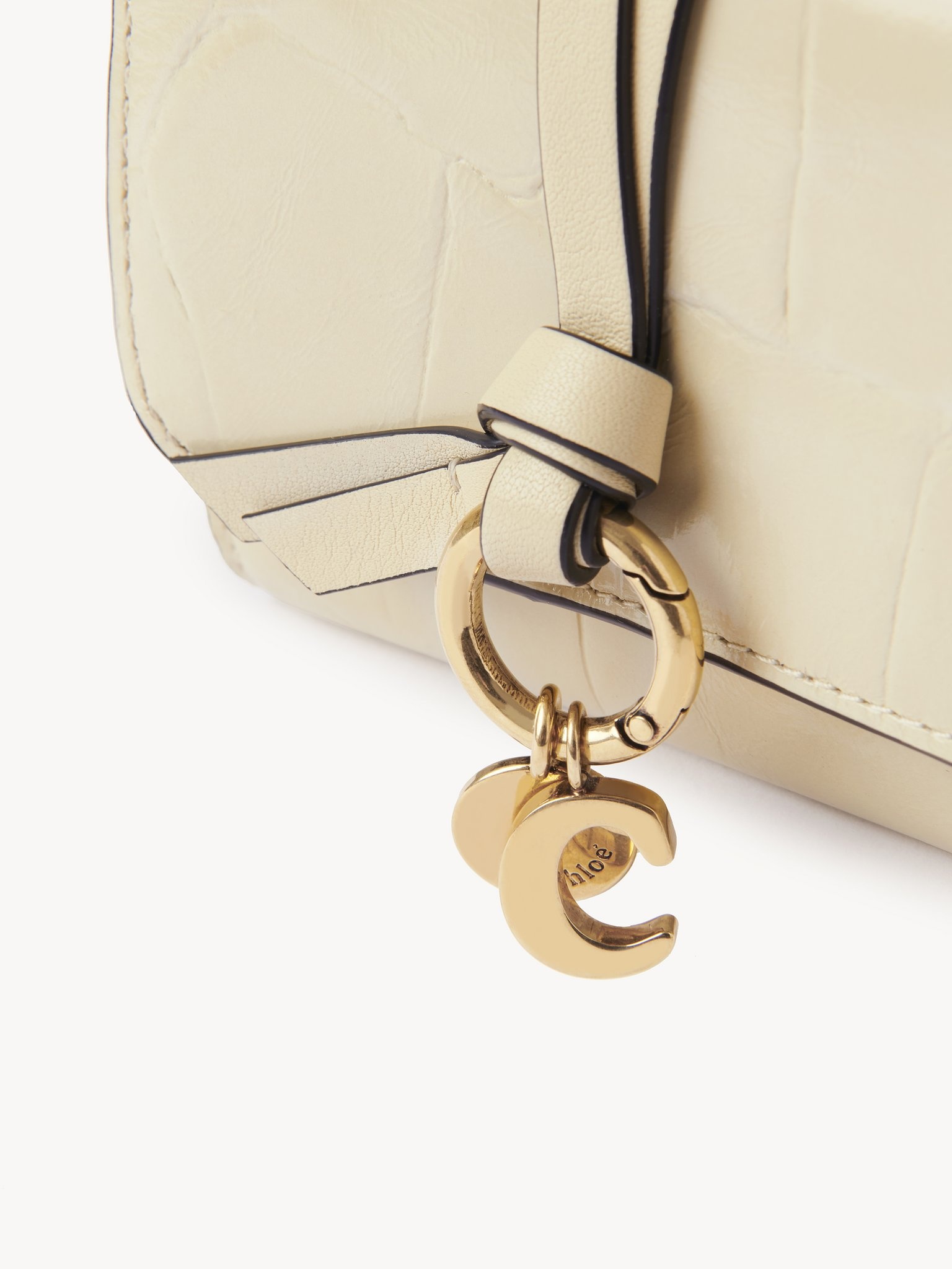 SMALL ALPHABET TRI-FOLD IN CROCO-EFFECT LEATHER - 5
