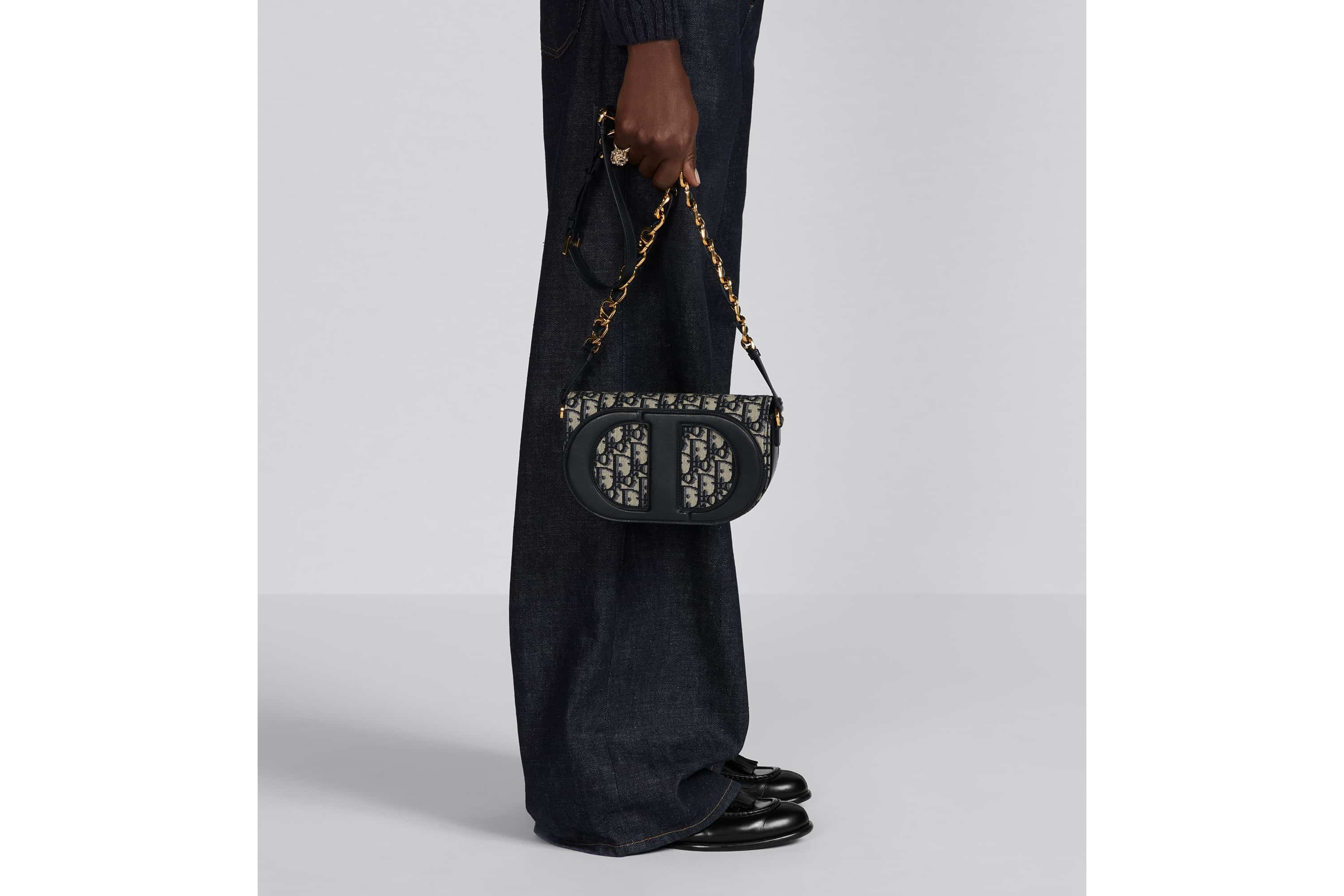 CD Signature Bag with Strap 7
