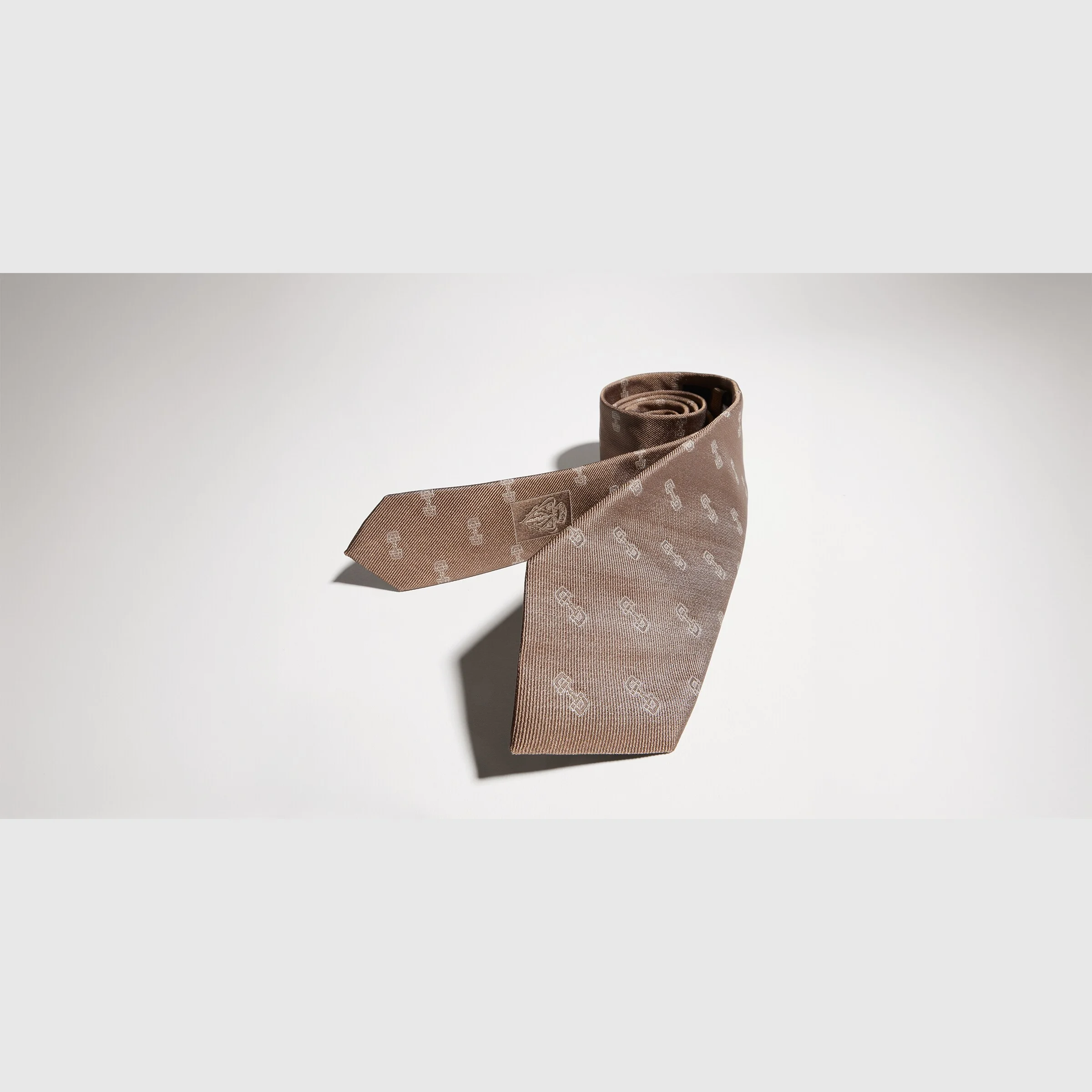 Horsebit silk jacquard tie - 1