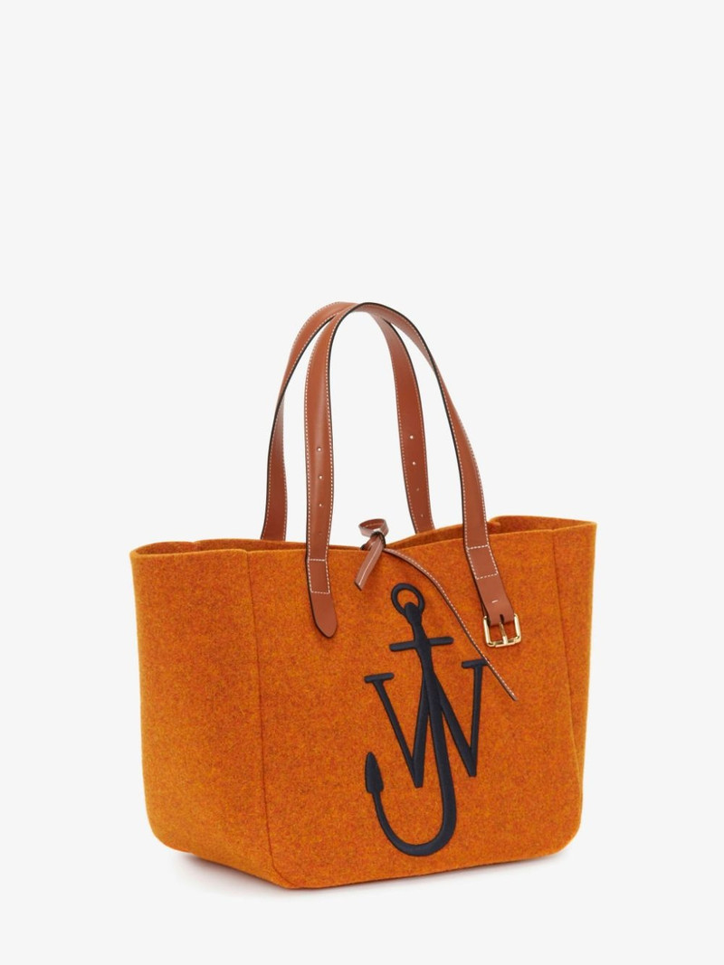 JW Anderson BELT TOTE outlook