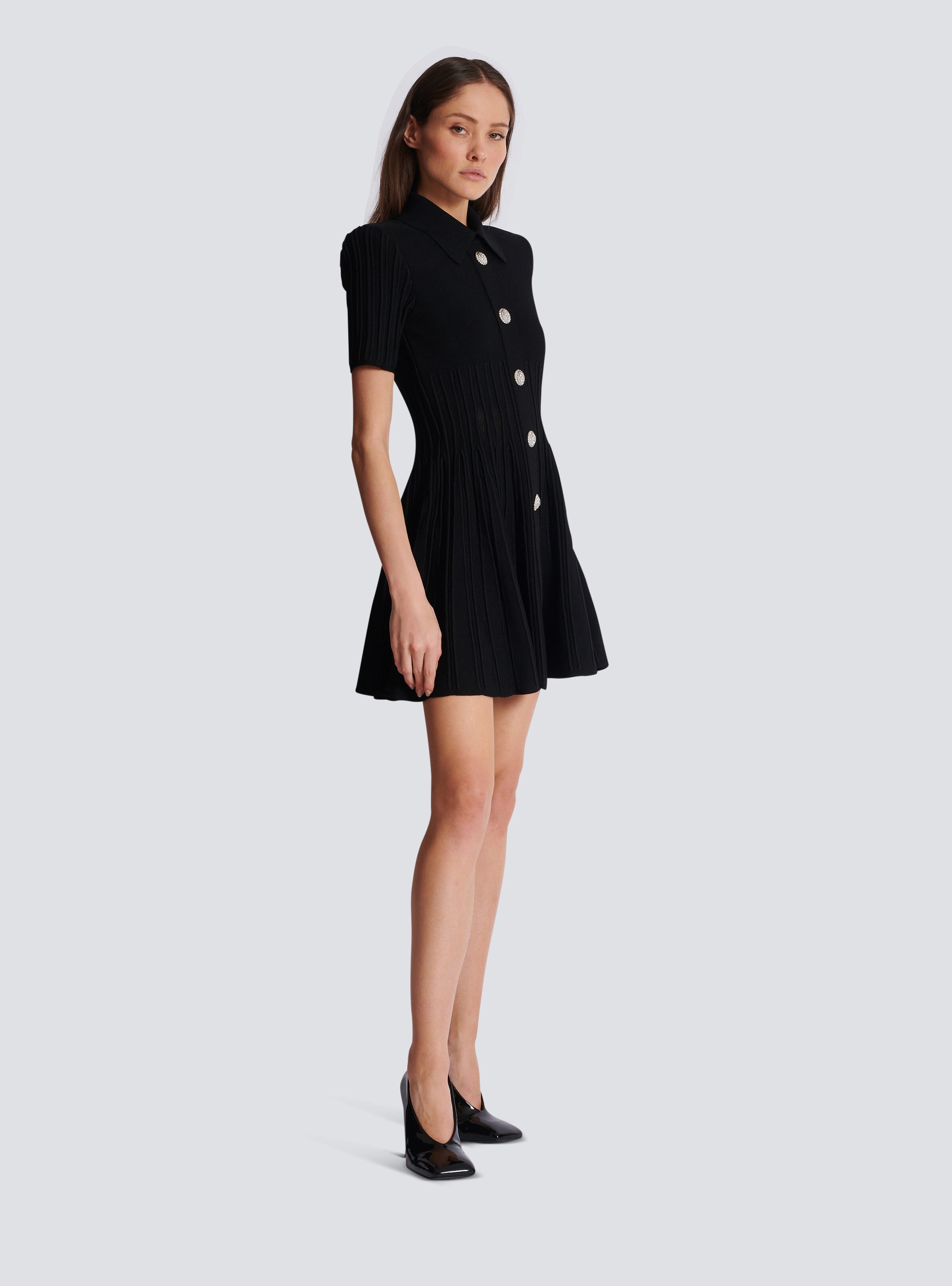 Flared knit dress with buttons - 3