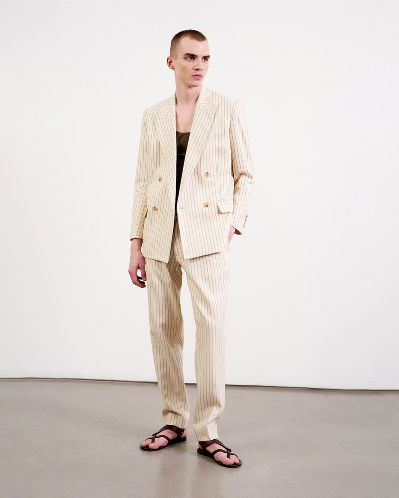 NILI LOTAN YANNIK PANT outlook
