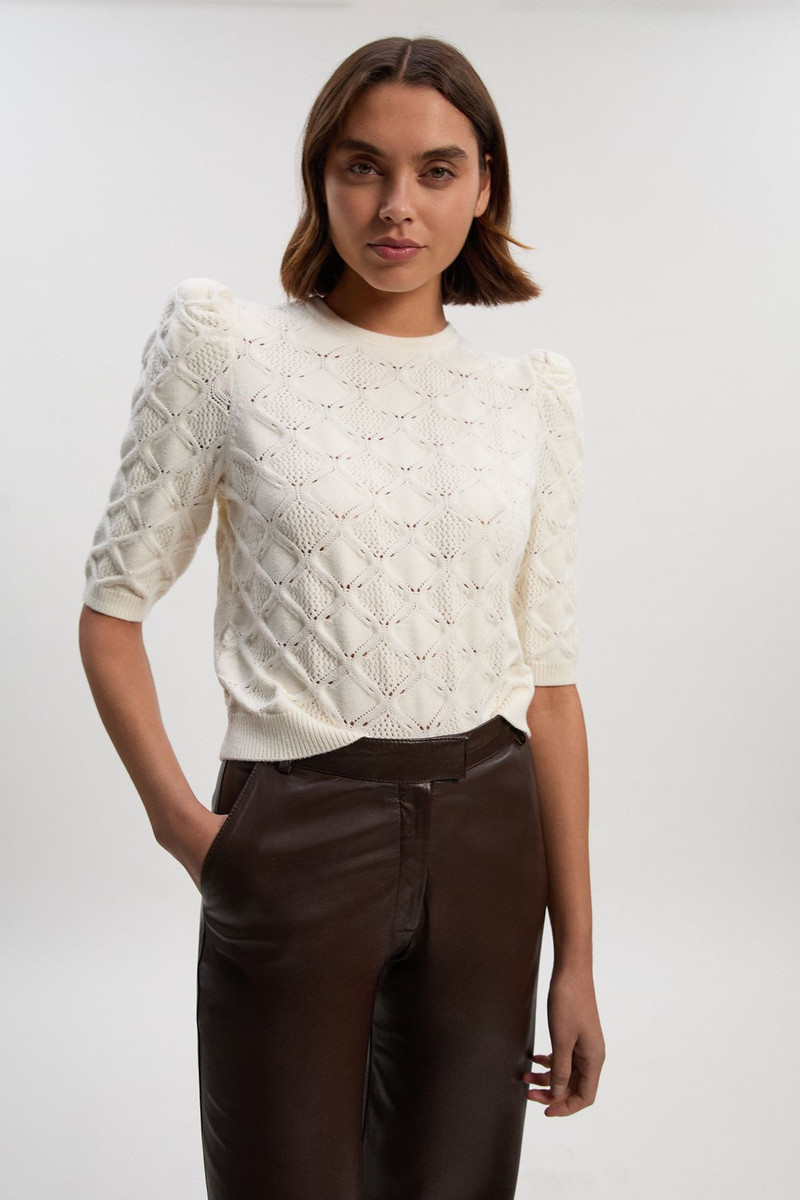 Cable Stitch Puff Sleeve Top 3
