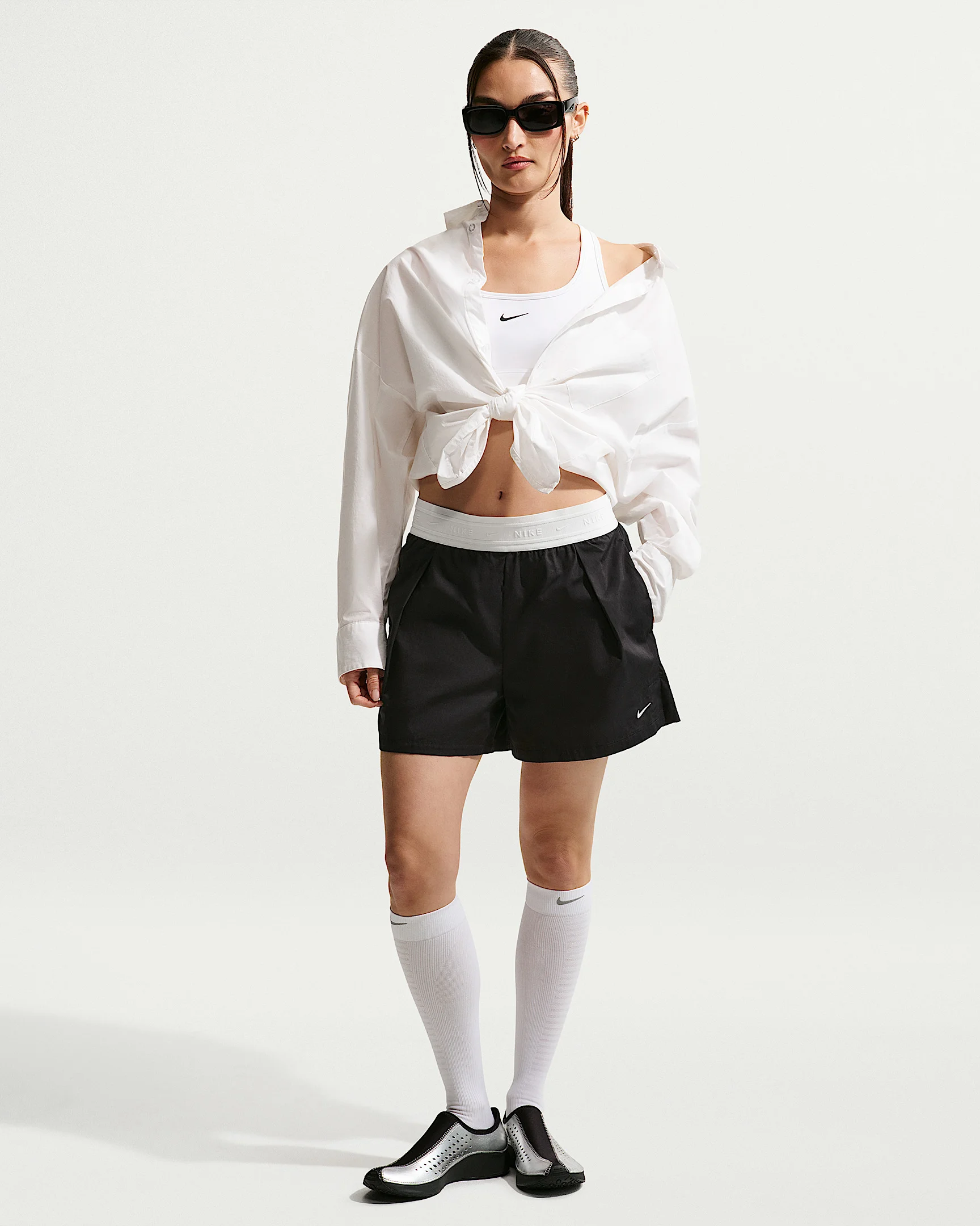 Nike Sportswear Chill Poplin Women's Loose Mid-Rise Shorts - 1