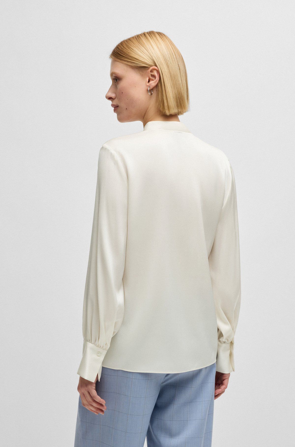 RELAXED-FIT BLOUSE IN STRETCH SILK WITH KEYHOLE NECKLINE - 5