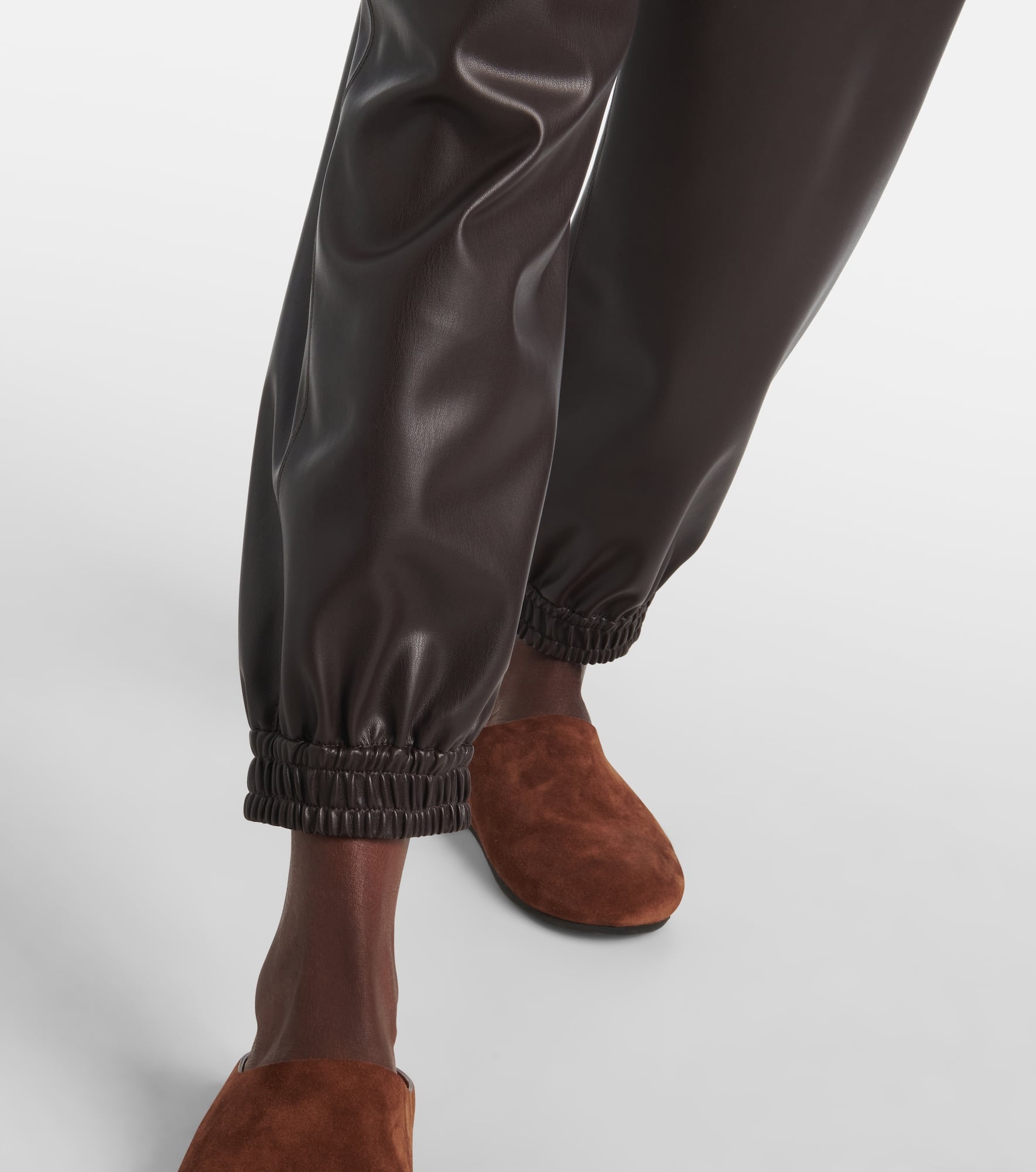 Faux leather sweatpants - 5