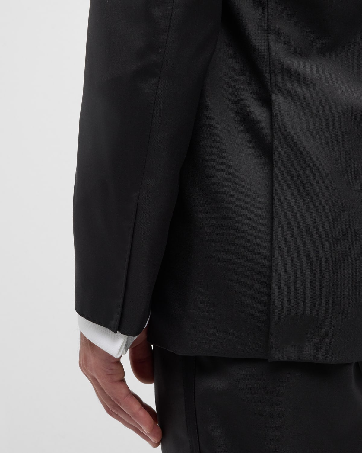 Men's Solid Peak-Lapel Tuxedo - 2