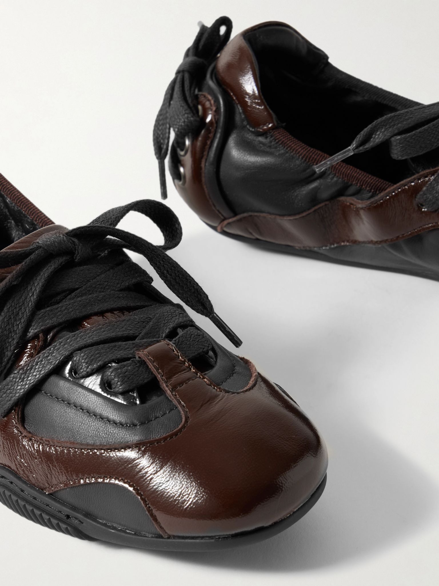 Paneled smooth and patent-leather sneakers Brown - 4