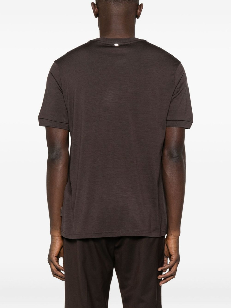 short-sleeve t-shirt 3
