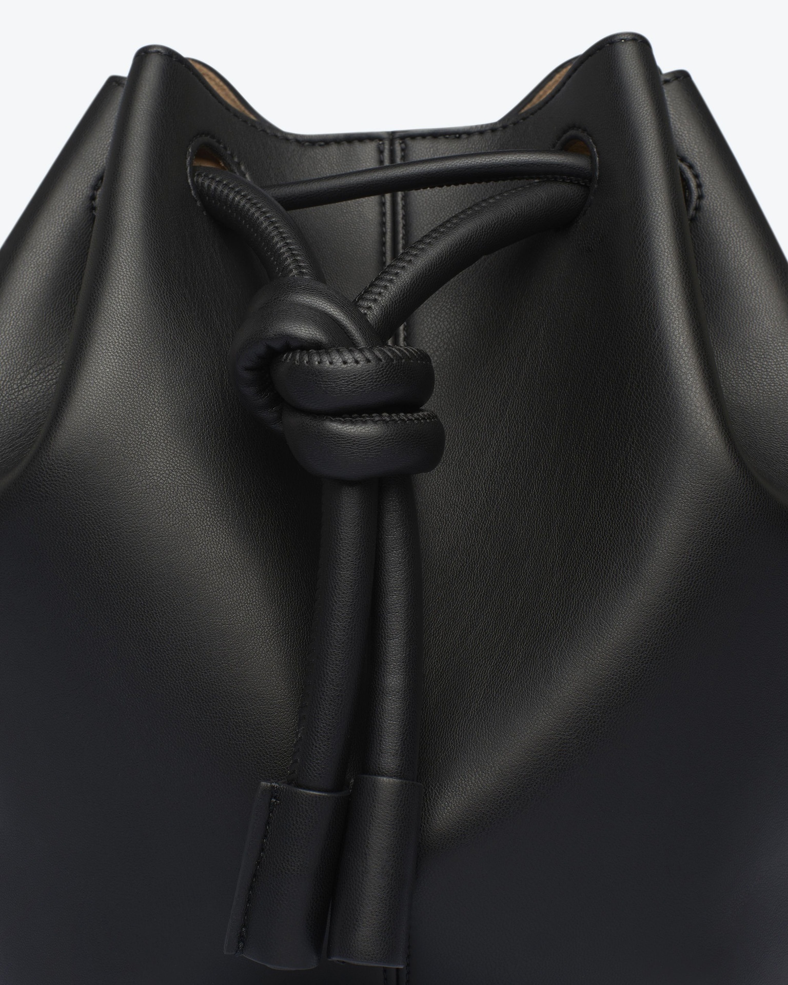 ELONGATED BUCKET - Alt-nappa leather small bucket handle bag - Black - 3