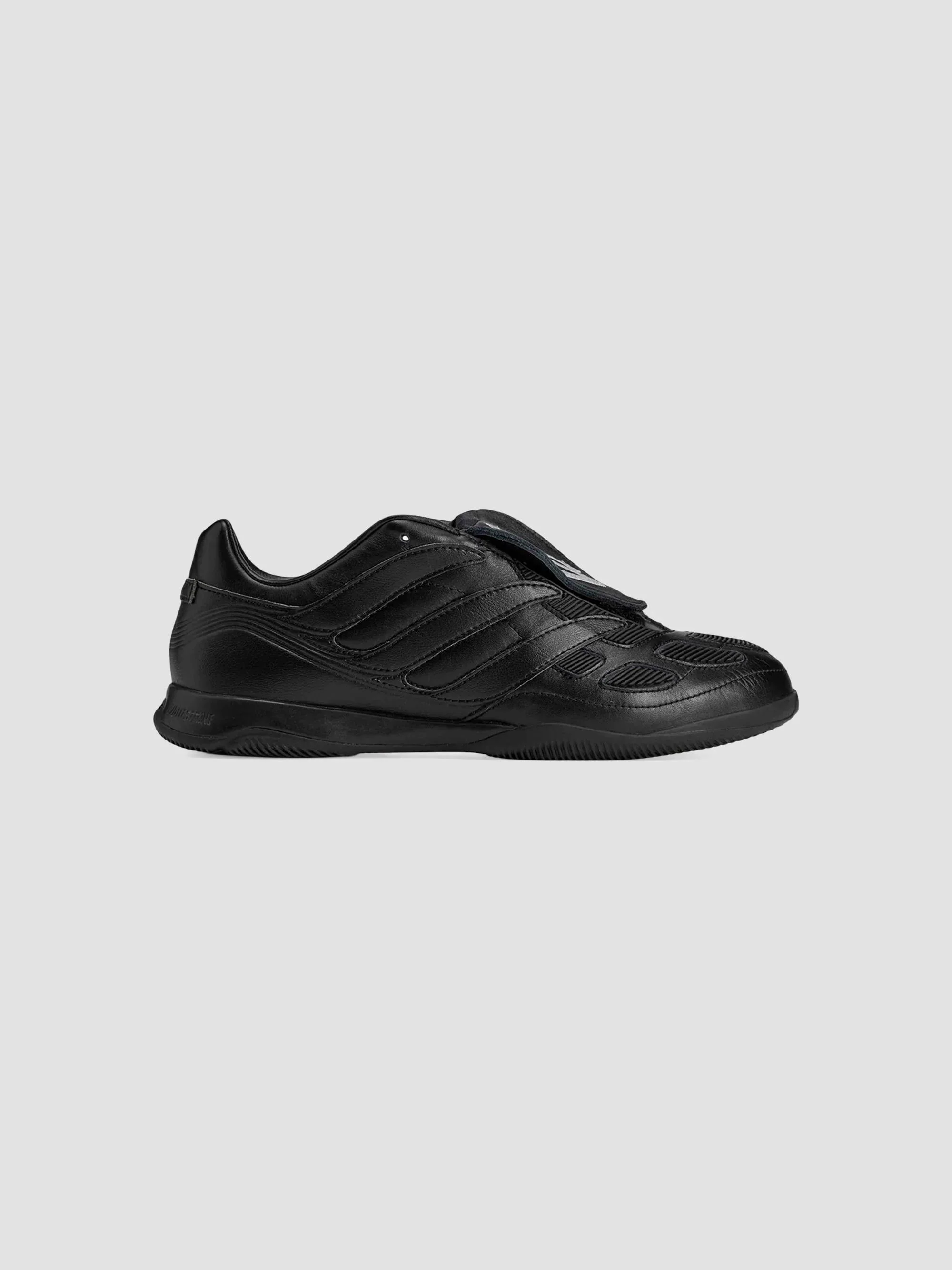 Men Y-3 Predator Precision Low-Top Sneakers - Black - 1