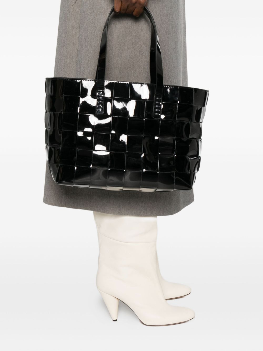 patent-leather-woven tote bag - 2