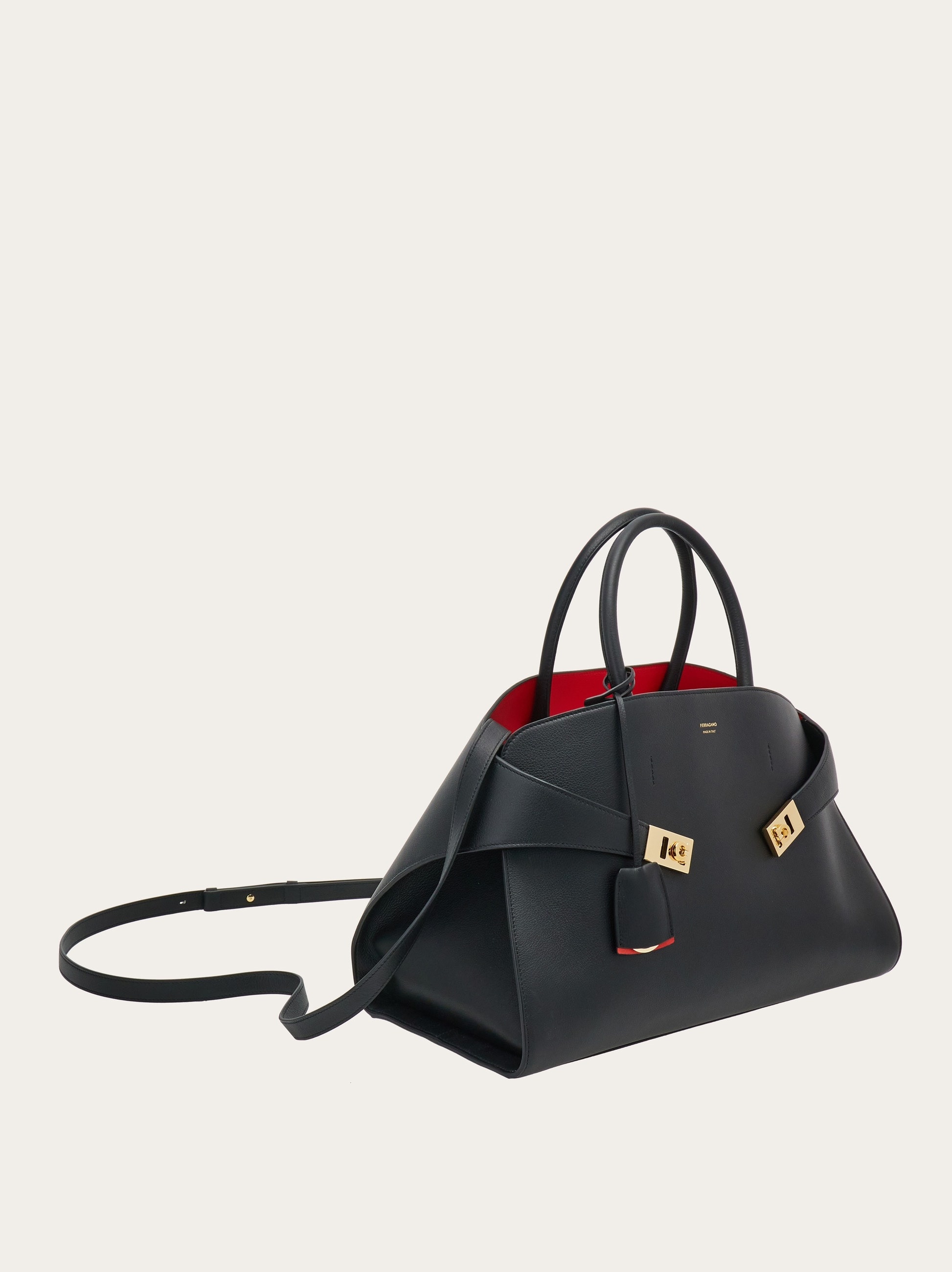 Hug handbag (M) - 7