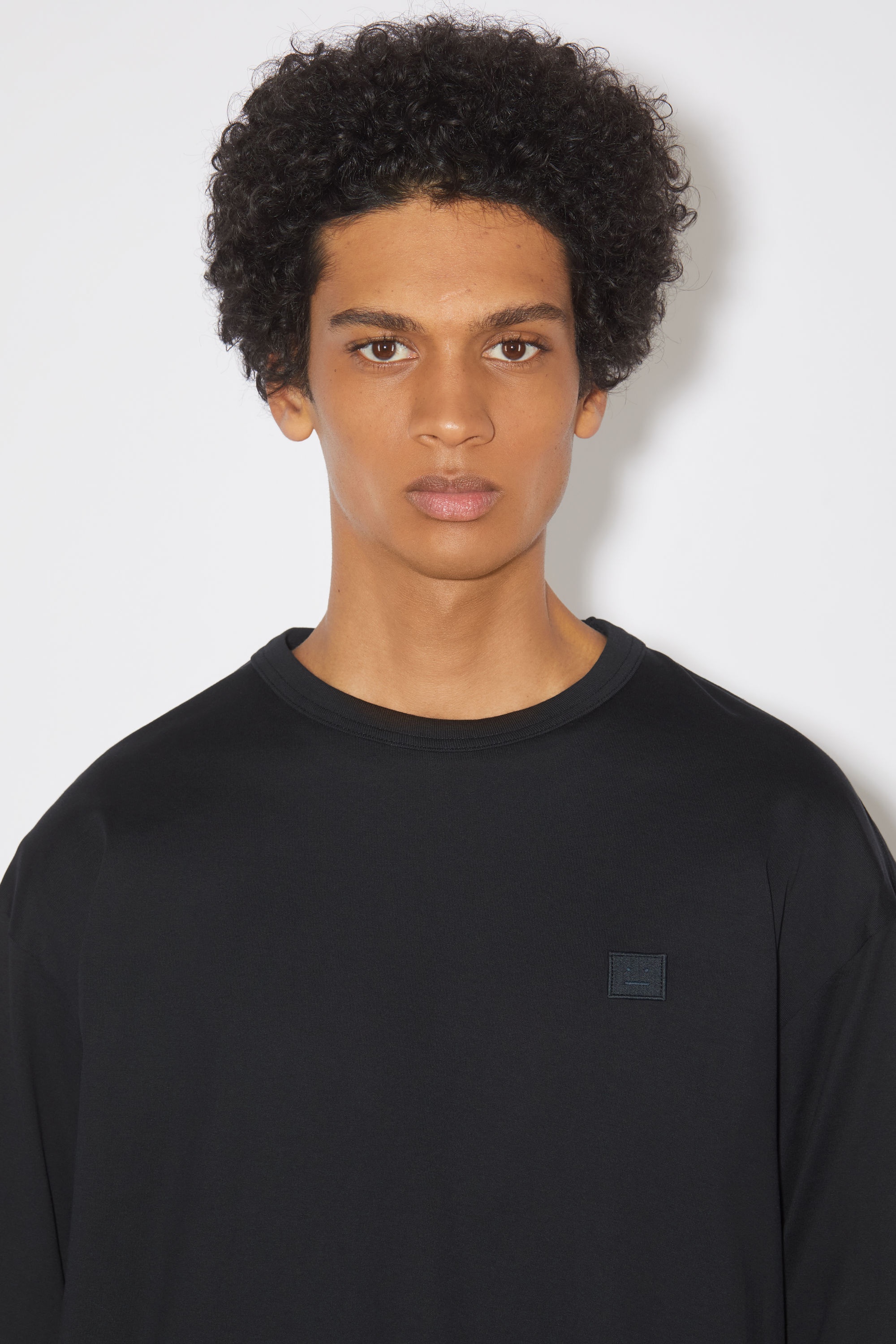 Crew neck t-shirt- Relaxed fit - Black - 4