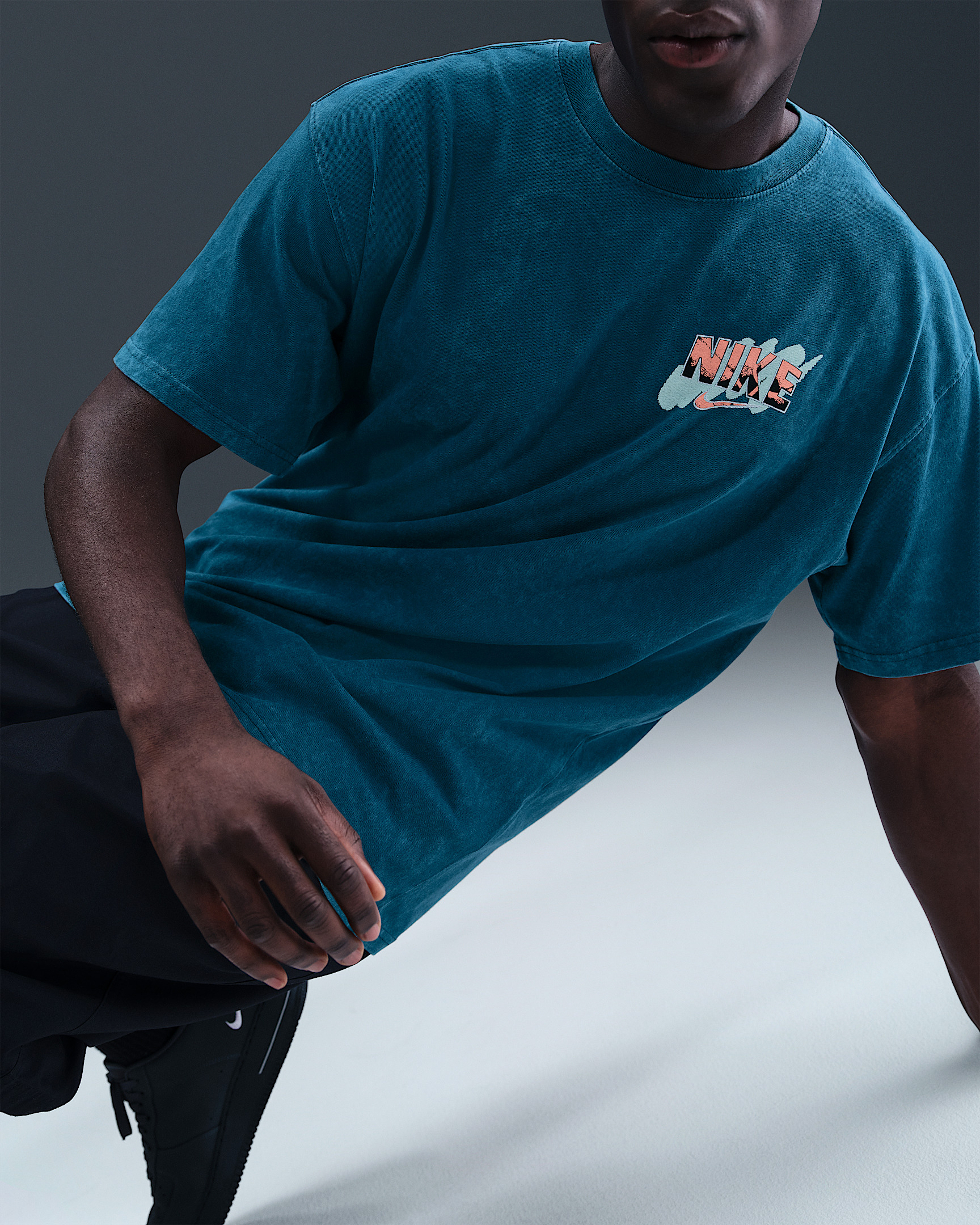 Nike Men's Basketball T-Shirt - 3