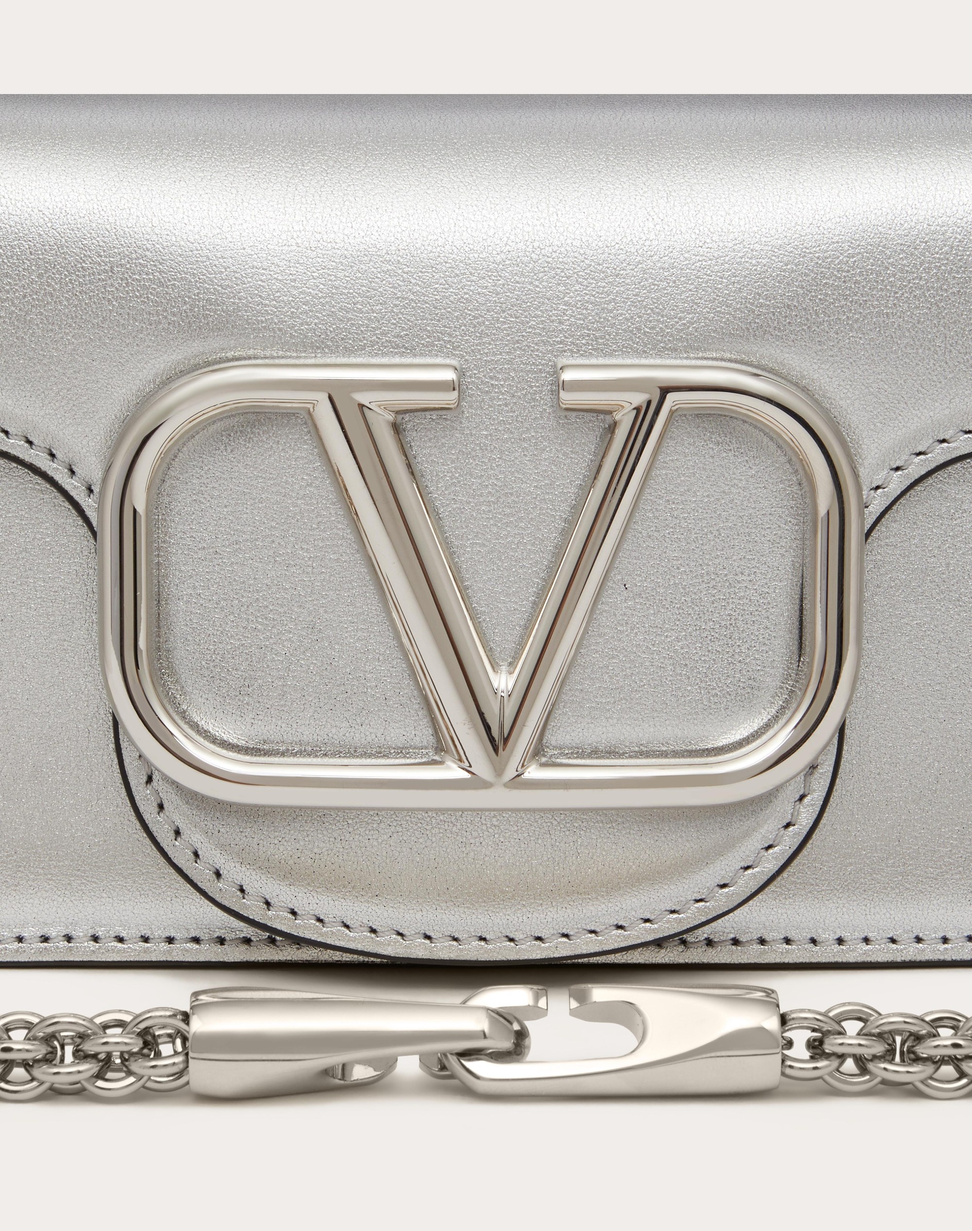 SMALL VALENTINO GARAVANI LOCÒ METALLIC CALFSKIN SHOULDER BAG - 8