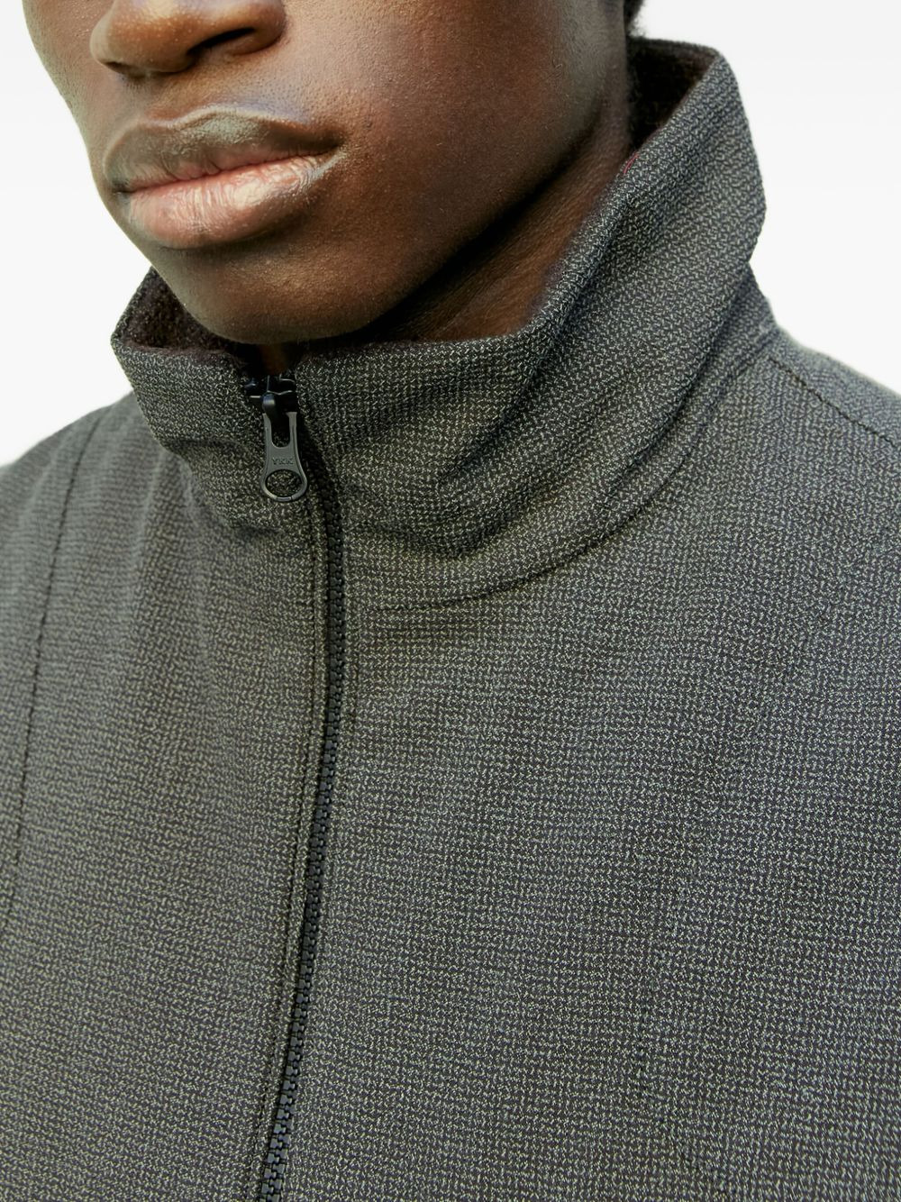 zip-fastening gilet - 4