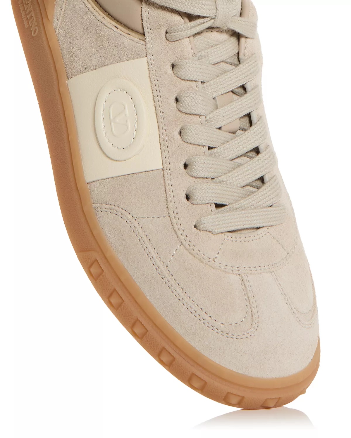 Women's Upvillage Crosta Low Top Sneakers - 5