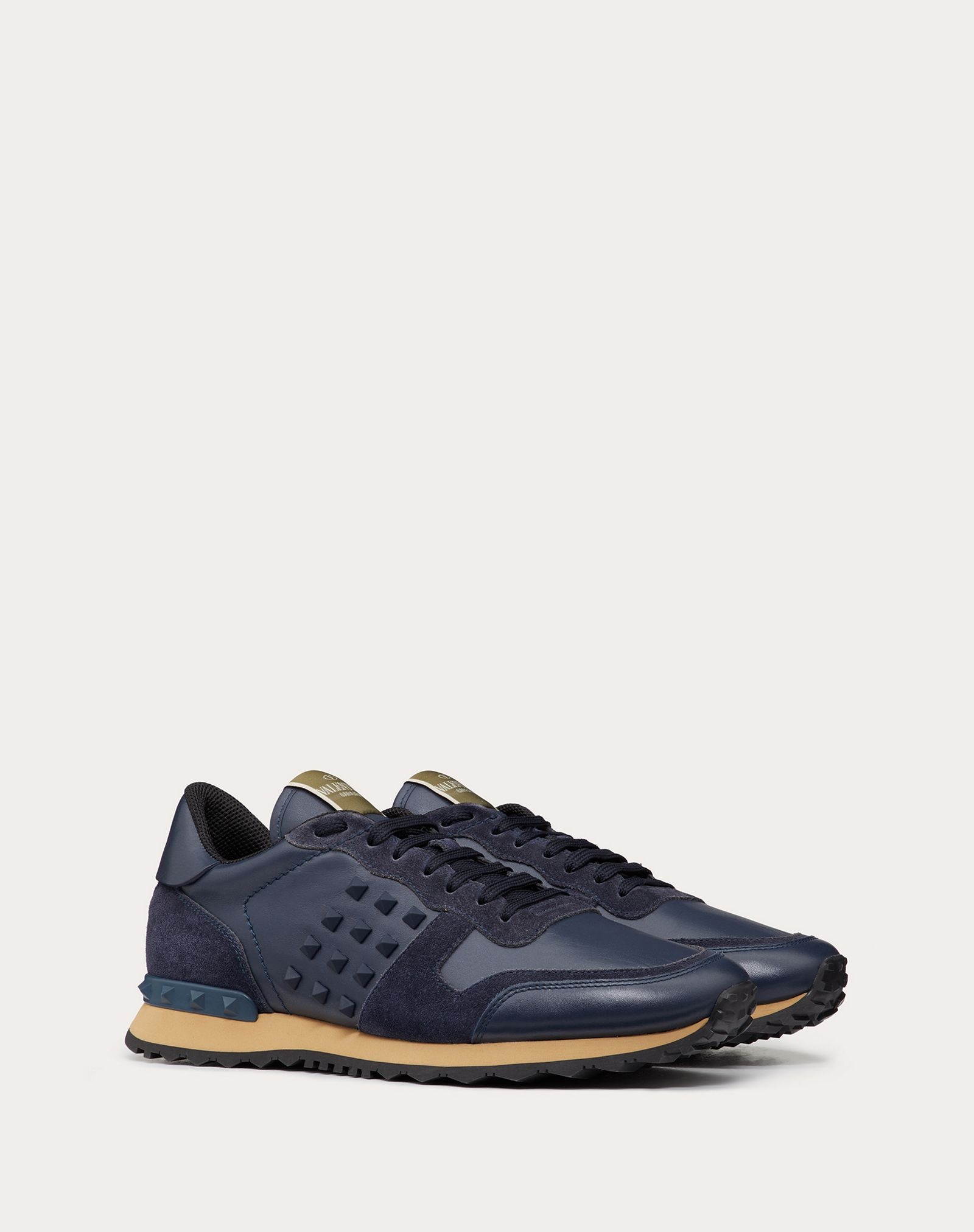 ROCKSTUD CALFSKIN SNEAKER - 2