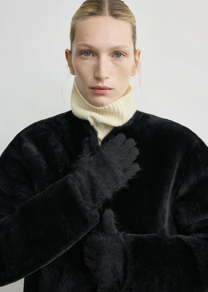 TOTEME Brushed cashmere gloves black outlook
