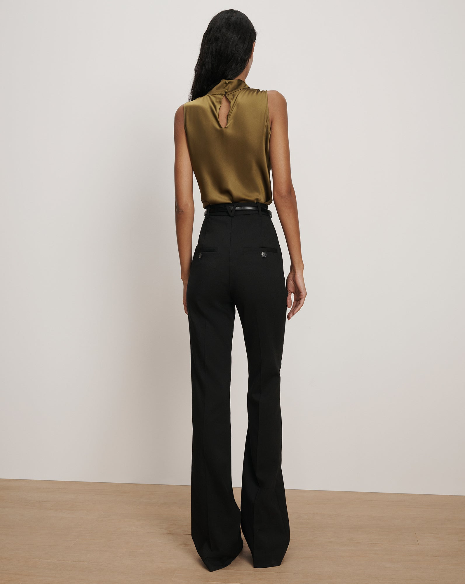 TAM SILK SLEEVELESS TOP - 5