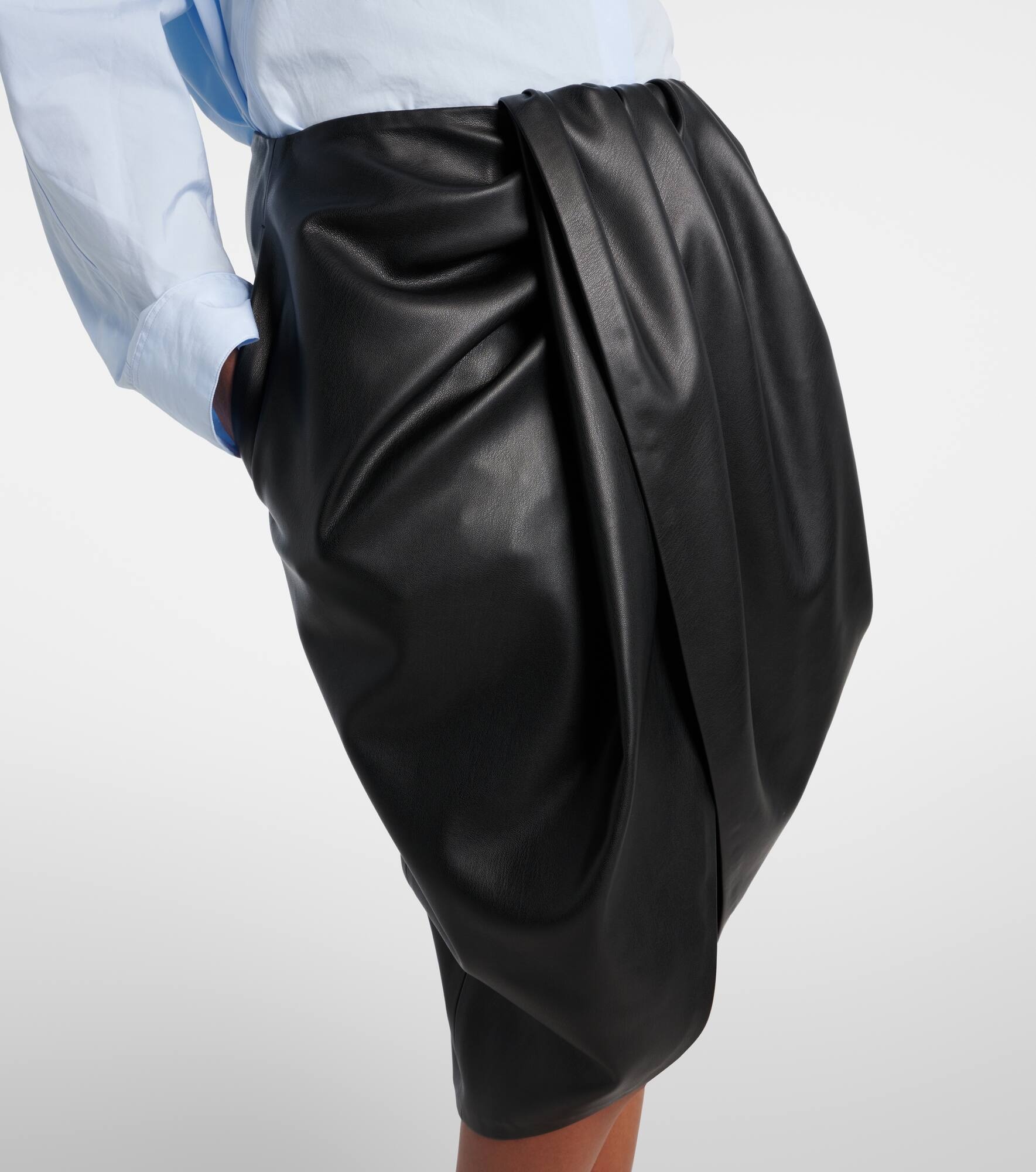 Draped faux leather midi skirt - 5