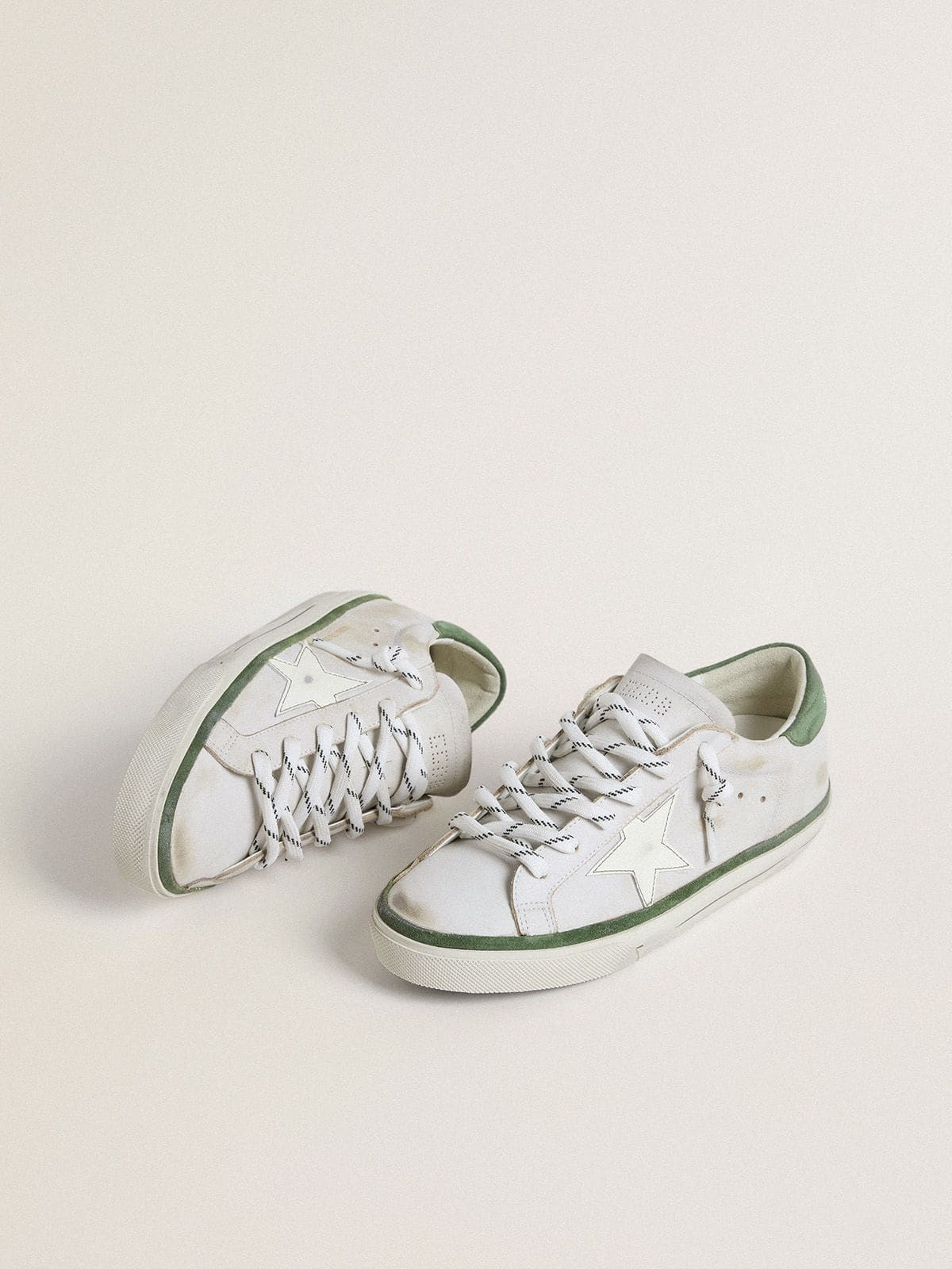 Super-Star LTD with white leather star and green suede heel tab - 2