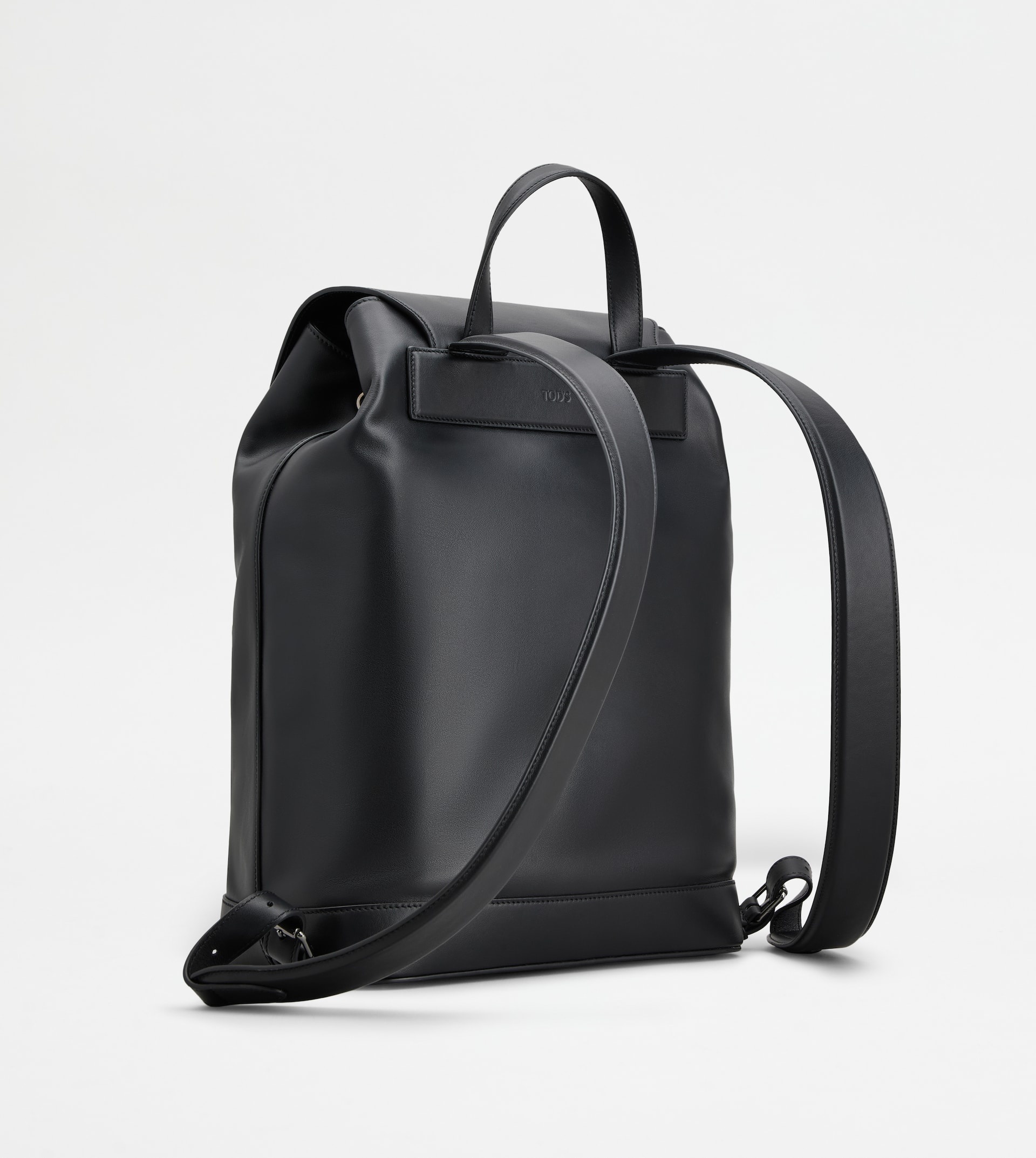 T TIMELESS BACKPACK IN LEATHER MEDIUM - BLACK - 3