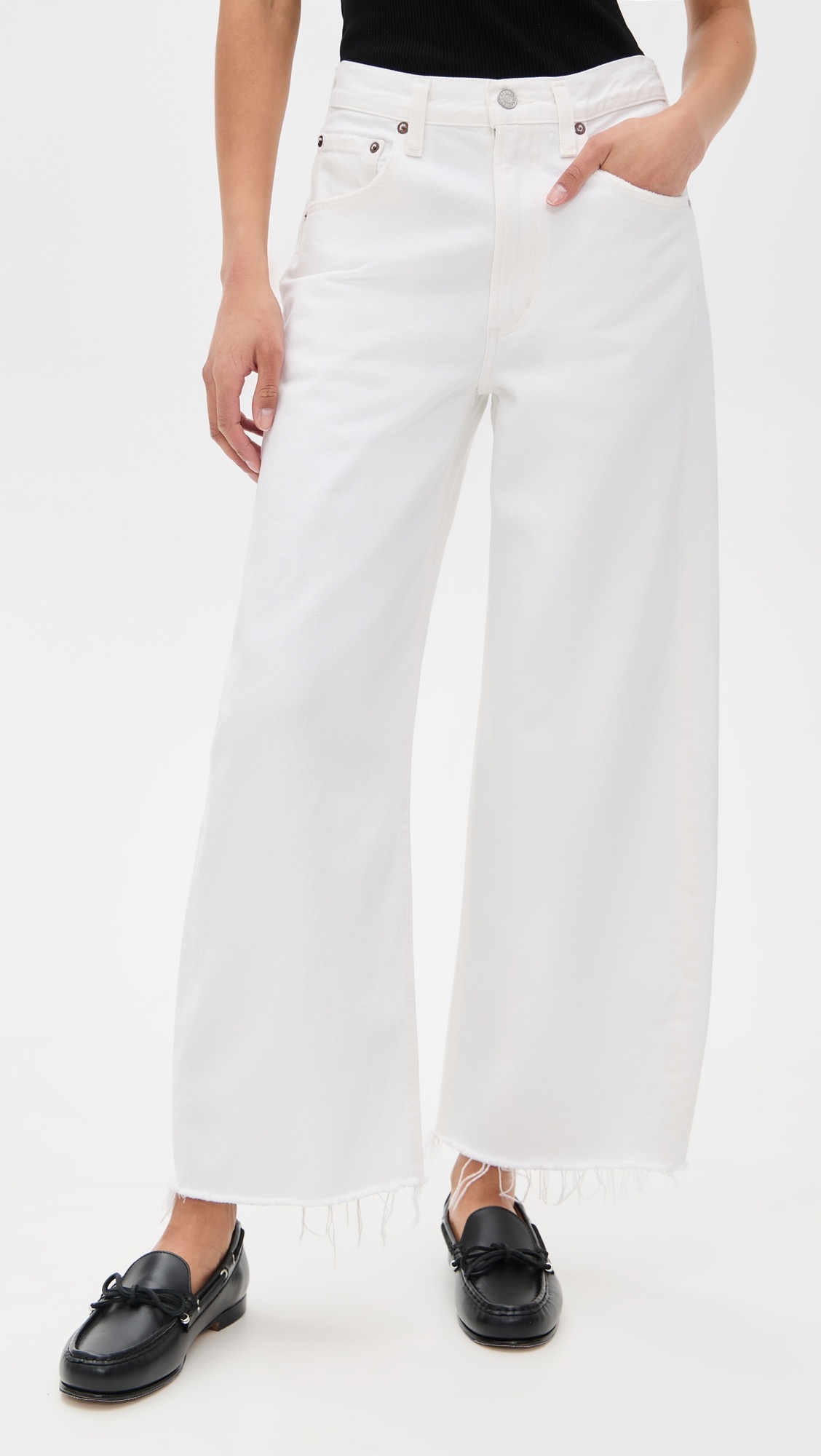 Low Curve Fray Jeans - 2
