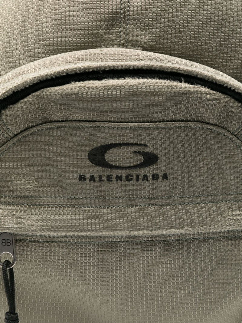 distressed-effect backpack 4