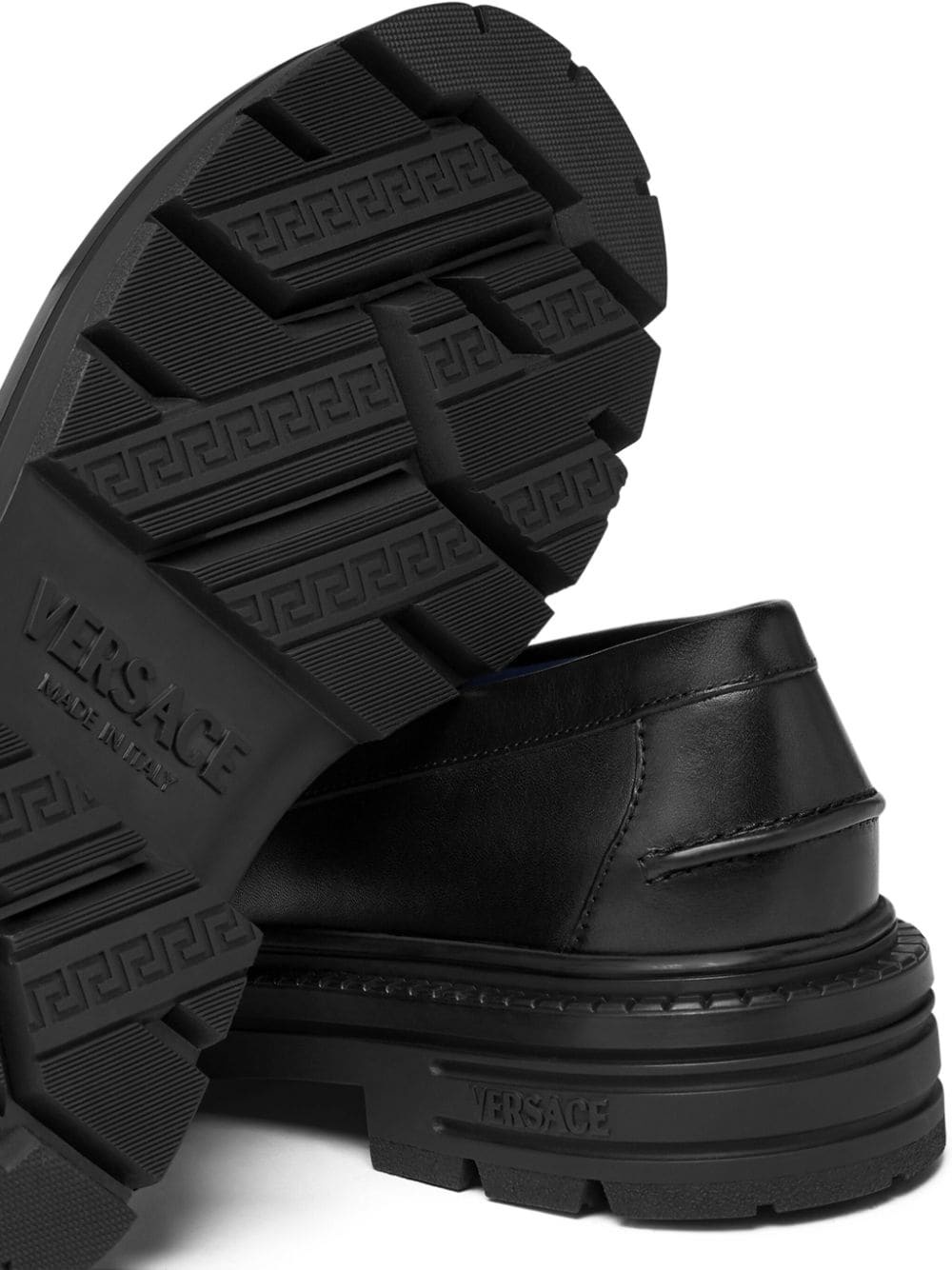 logo-embossed leather loafers - 3