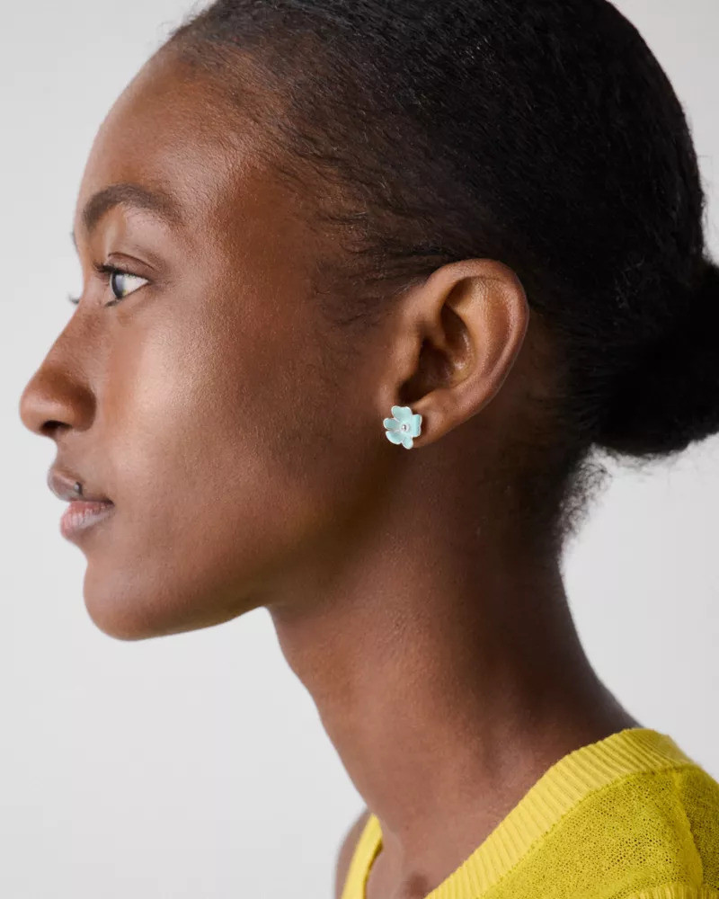 kate spade Golden Bloom Flower Studs outlook