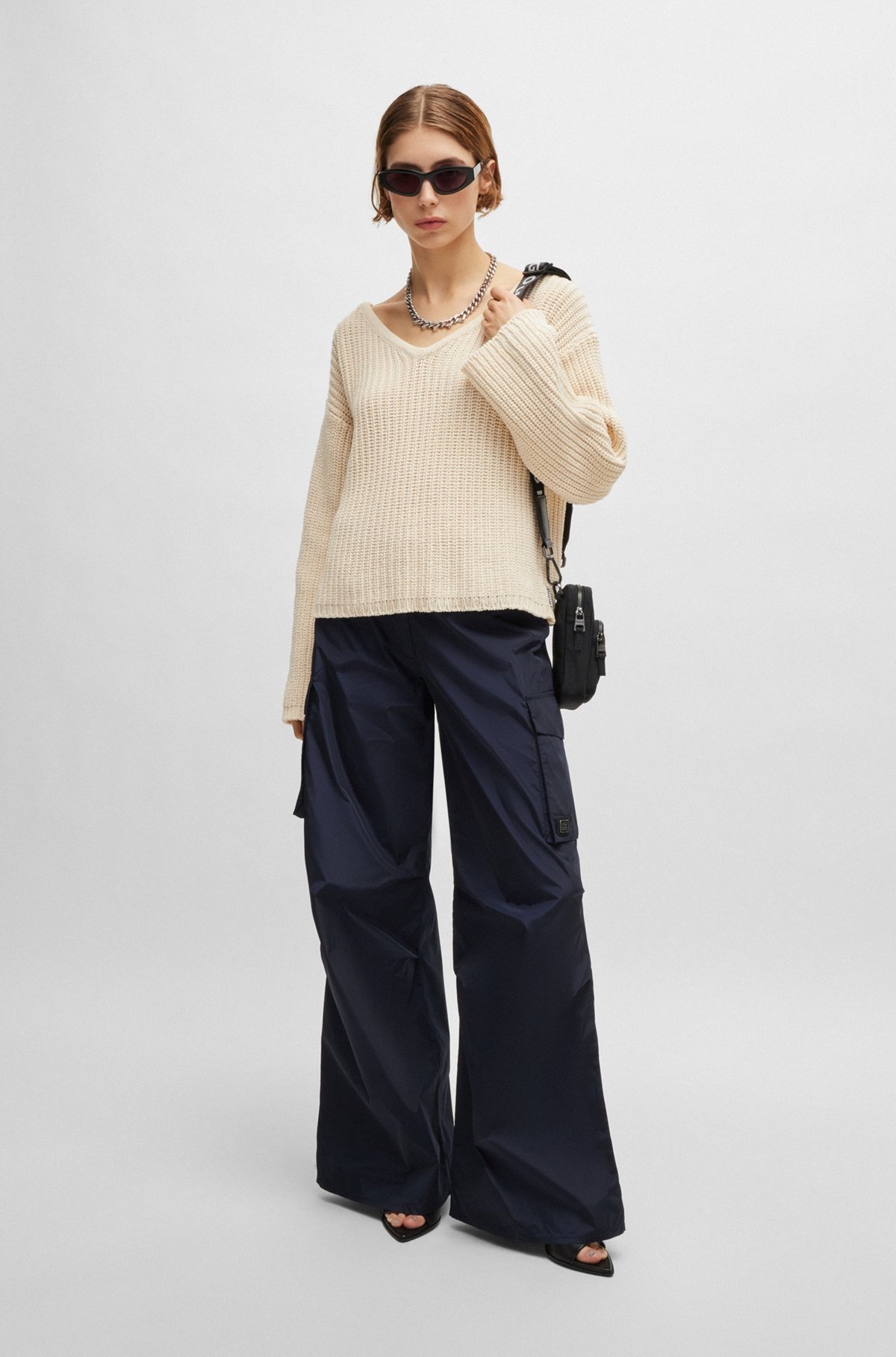 OVERSIZE-FIT LONG-SLEEVED SWEATER WITH V NECKLINE - 3