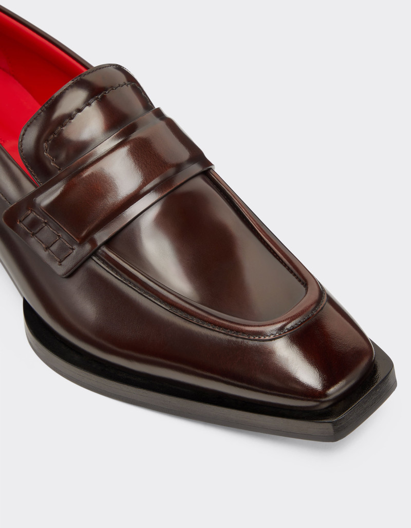 Handcrafted loafers in brushed leather 5