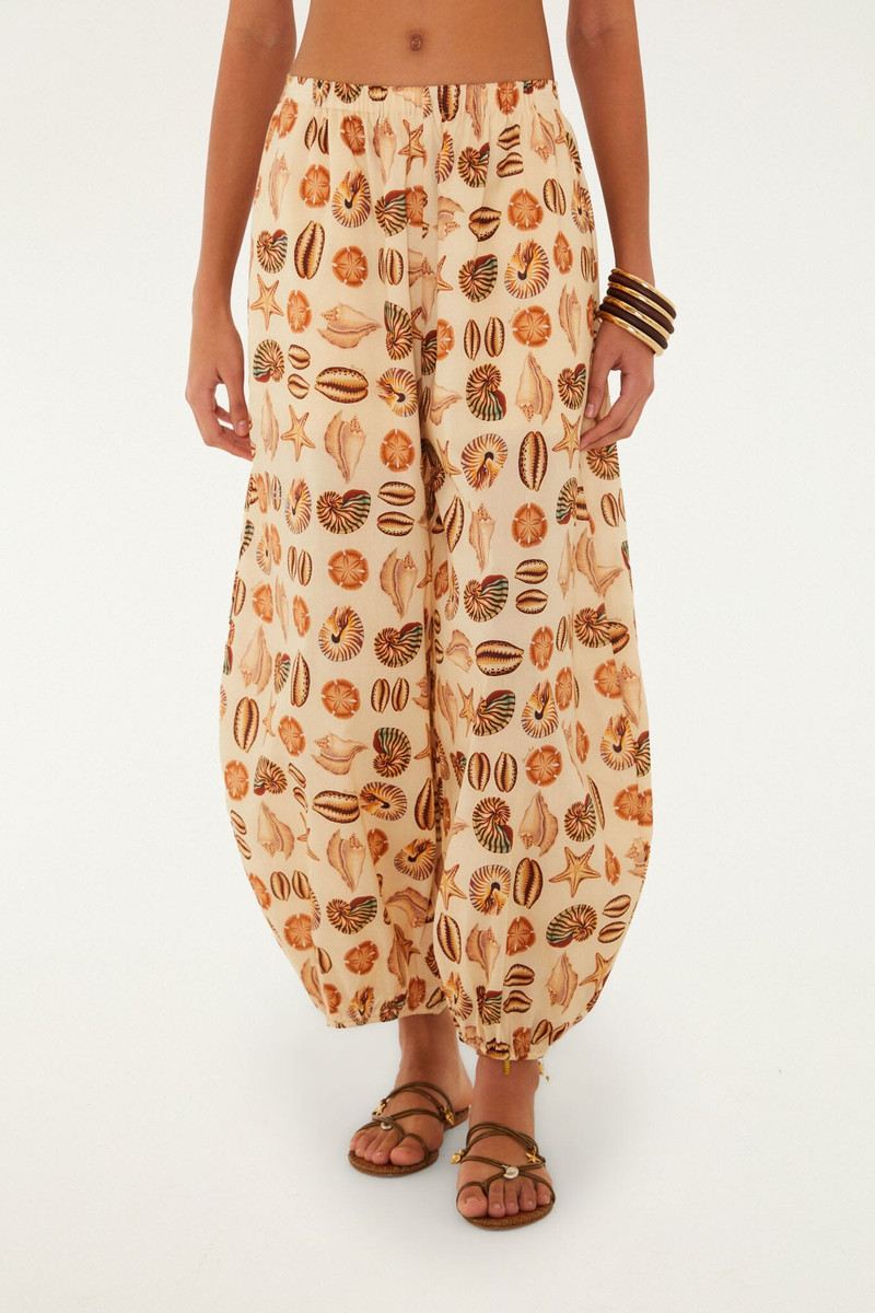 FARM RIO Sand Marine Shells Balloon Pants outlook