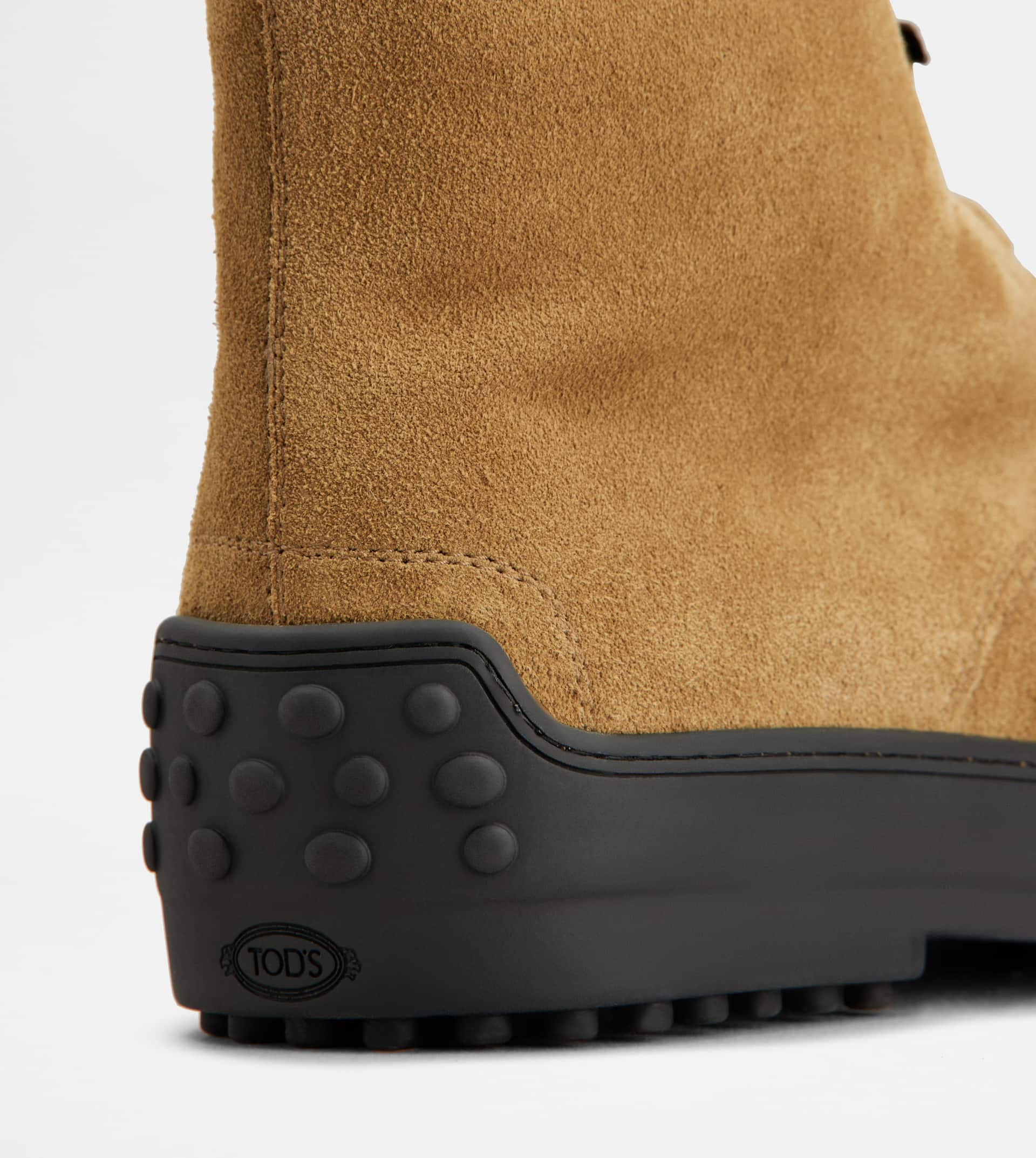 WINTER GOMMINO ANKLE BOOTS IN SUEDE - BROWN - 5