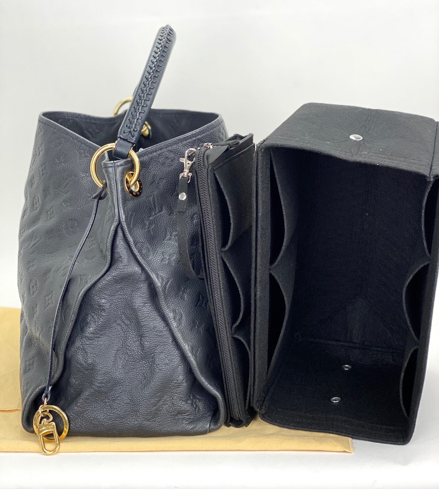 LOUIS VUITTON Artsy MM Monogram Empreinte Infini Blue Tote Hand Bag M93448 Pre owned - 5