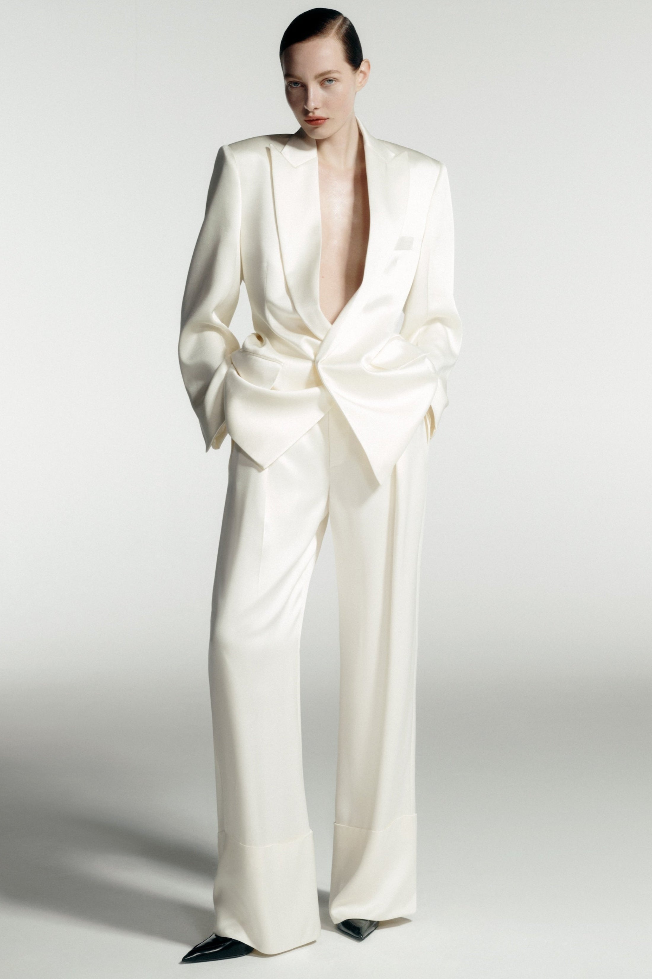 Wide Leg Turn-Up Trouser In Ivory - 3