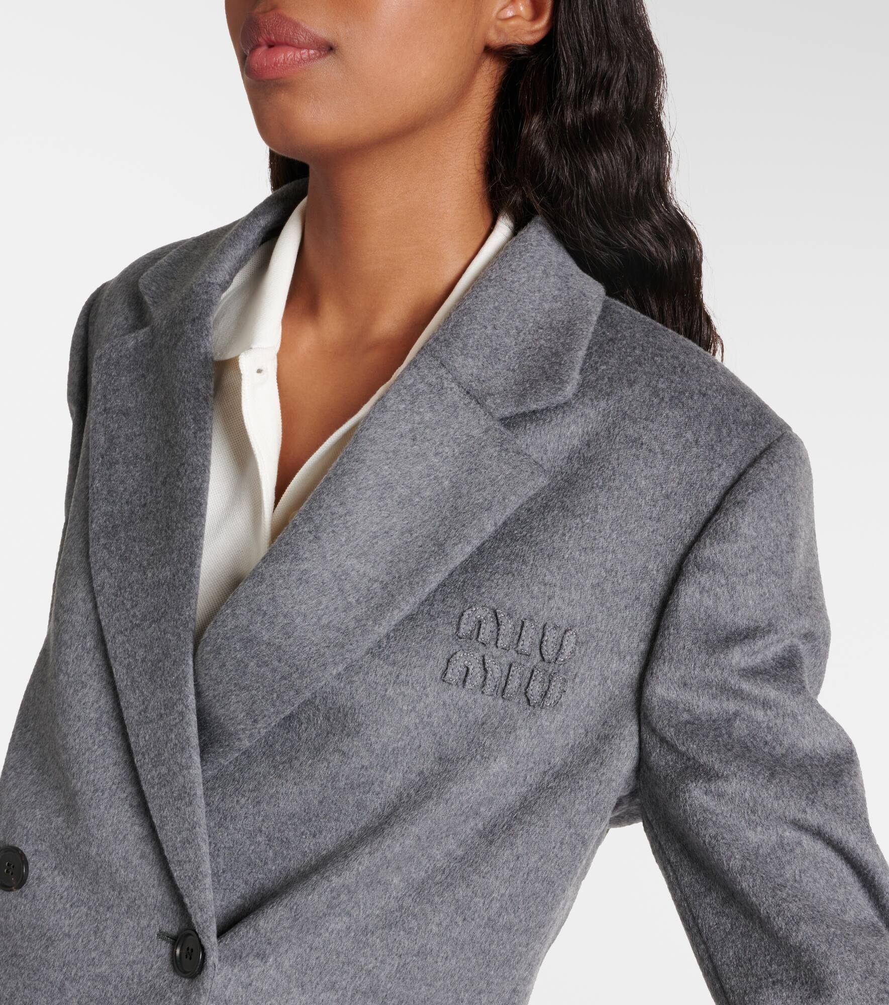 Double-breasted wool and cashmere blazer - 4