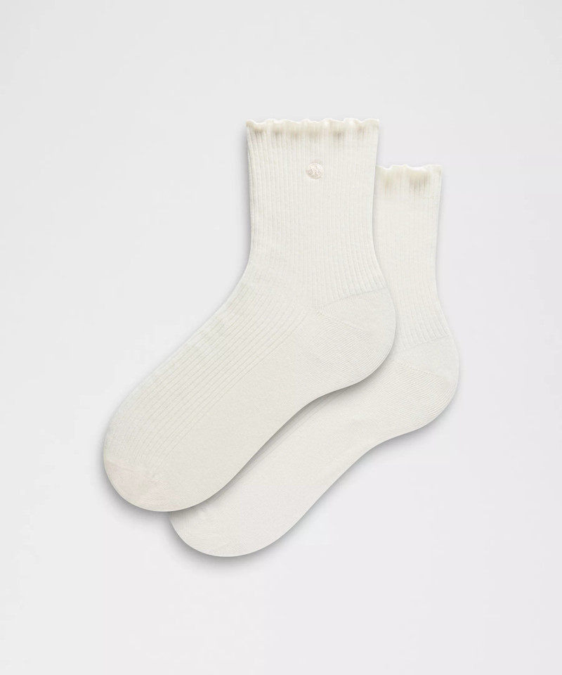 Unisex Lettuce Edge Quarter Socks 1