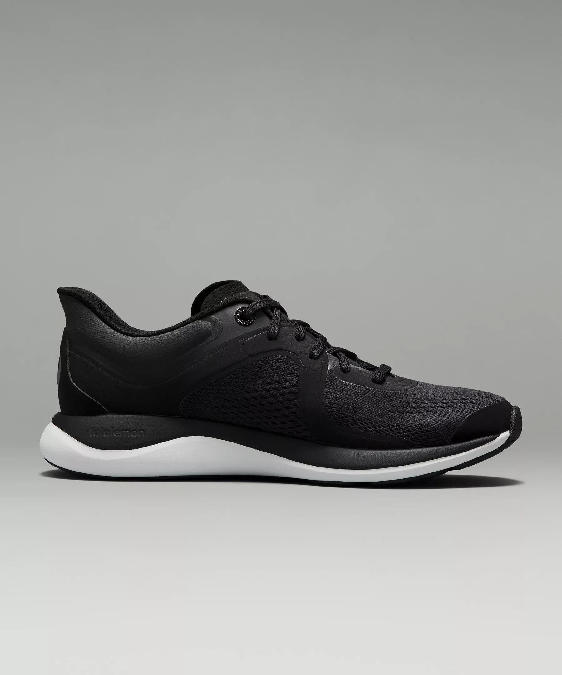 chargefeel Low Women's Workout Shoe - 5