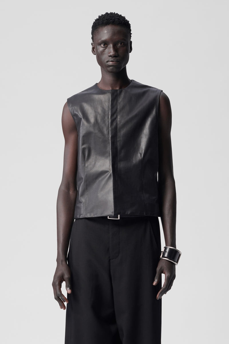 Everard Fitted Vest 1