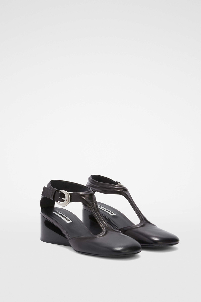 Mary Jane Pumps 6