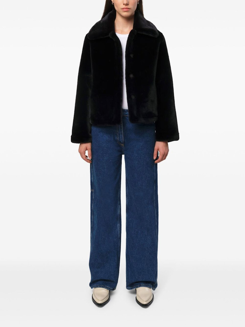 APPARIS wide-collar faux fur jacket outlook