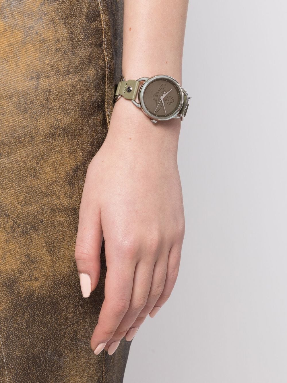 ★Vivienne Westwood★ Carnaby Vivienne Westwood Watches | Carnaby Quartz 35mm Watch