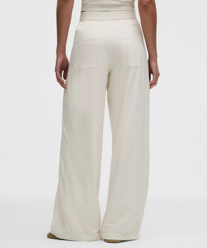 Swift High-Rise Wide-Leg Pant *Logo Waistband 3