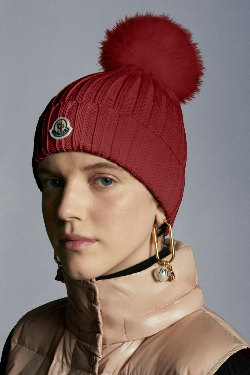 Moncler Beanie With Pom Pom outlook
