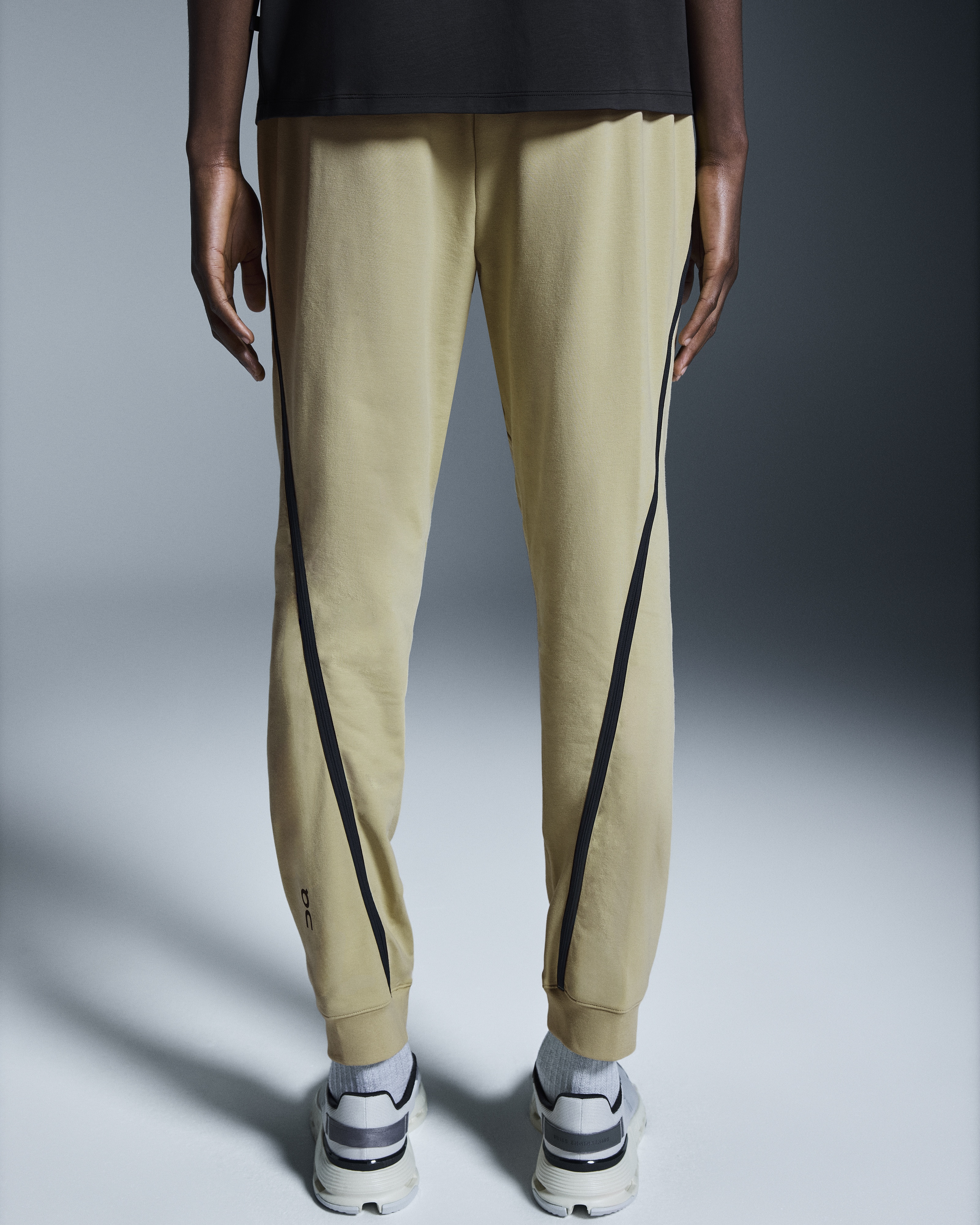 Studio Joggers - 4
