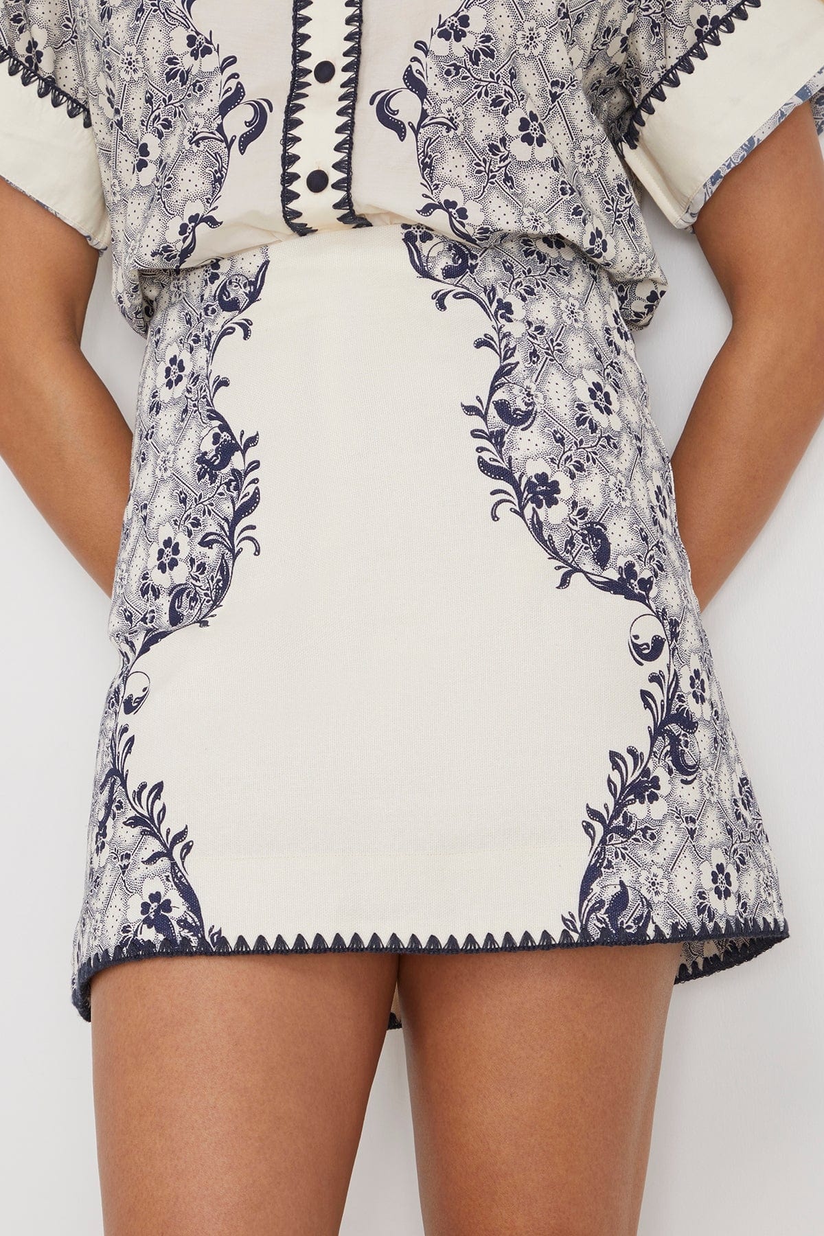 Airlie Skirt in Navy/Cream - 3