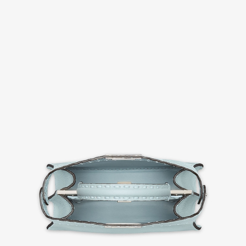 FENDI Peekaboo ISeeU Medium outlook